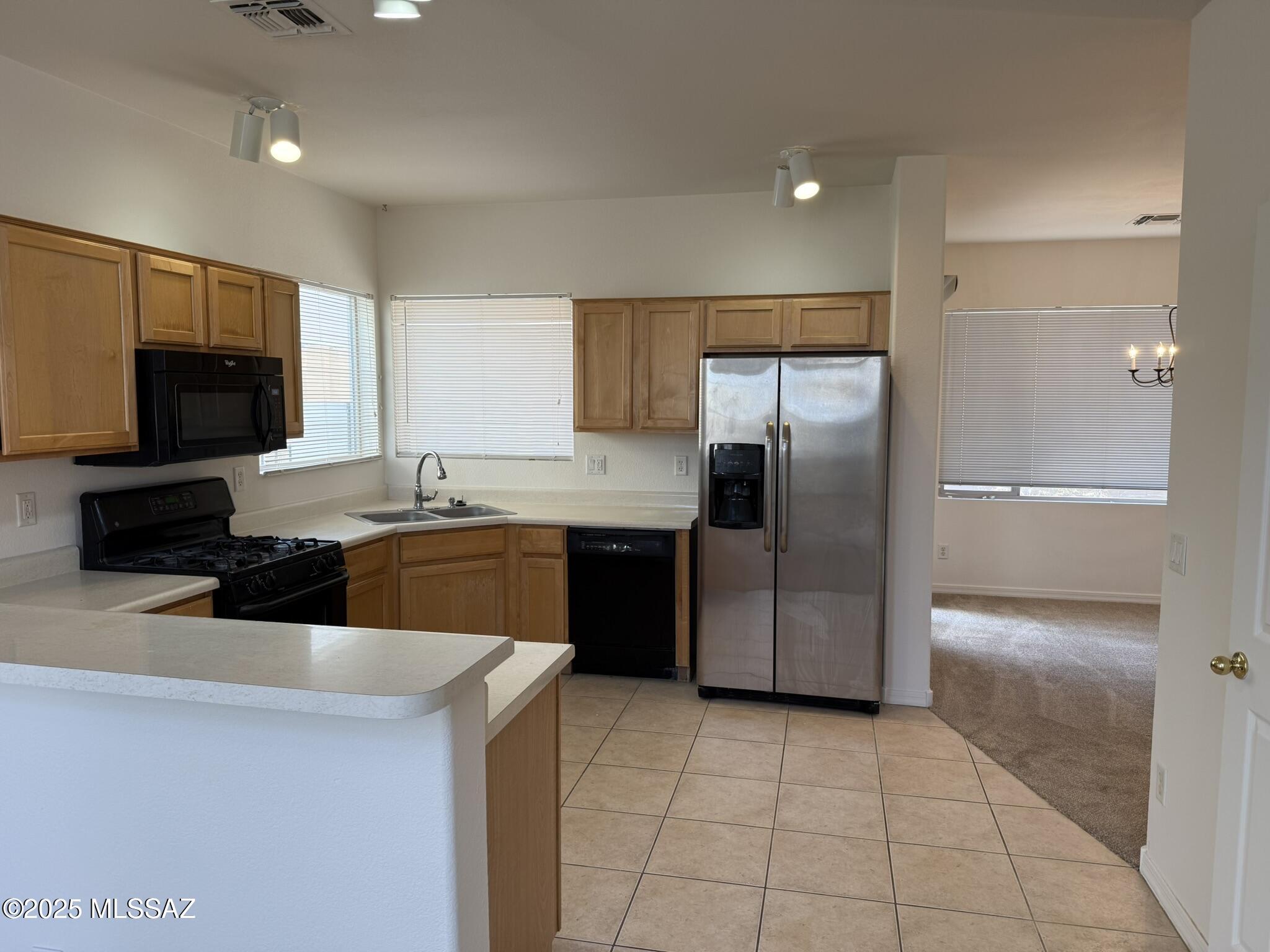 Presidio De Cancion (1-200) - Residential Lease
