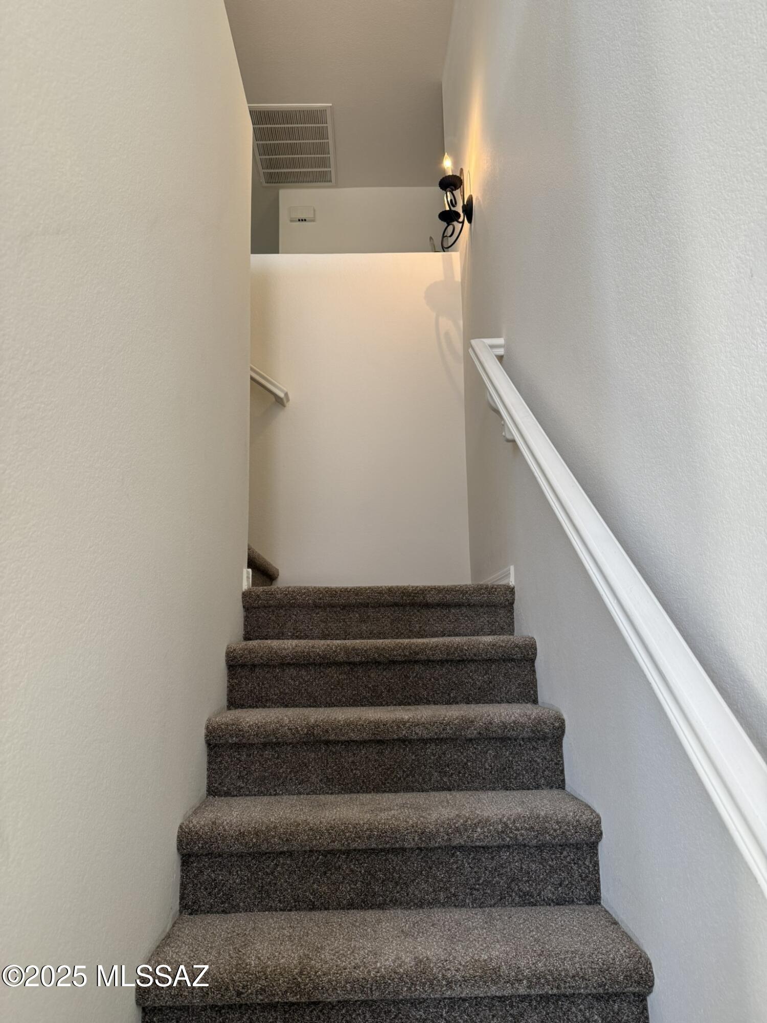 Presidio De Cancion (1-200) - Residential Lease