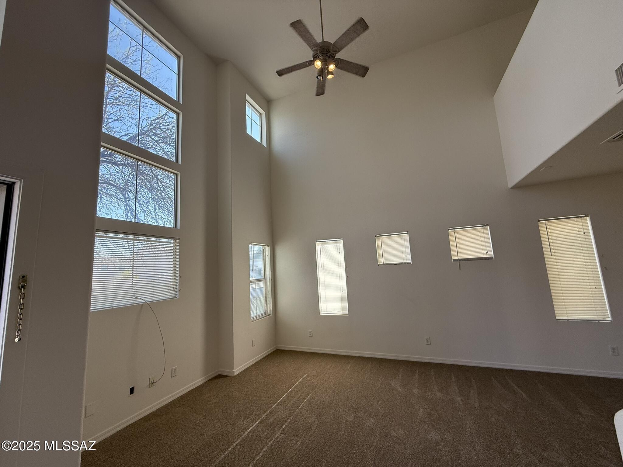 Presidio De Cancion (1-200) - Residential Lease