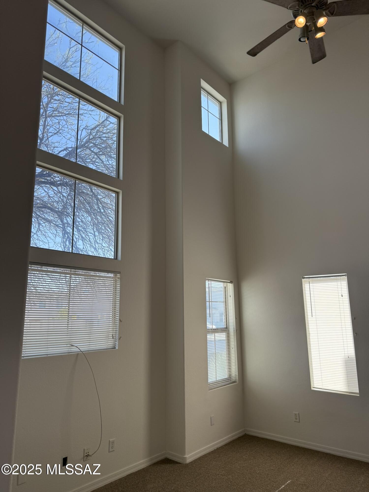 Presidio De Cancion (1-200) - Residential Lease