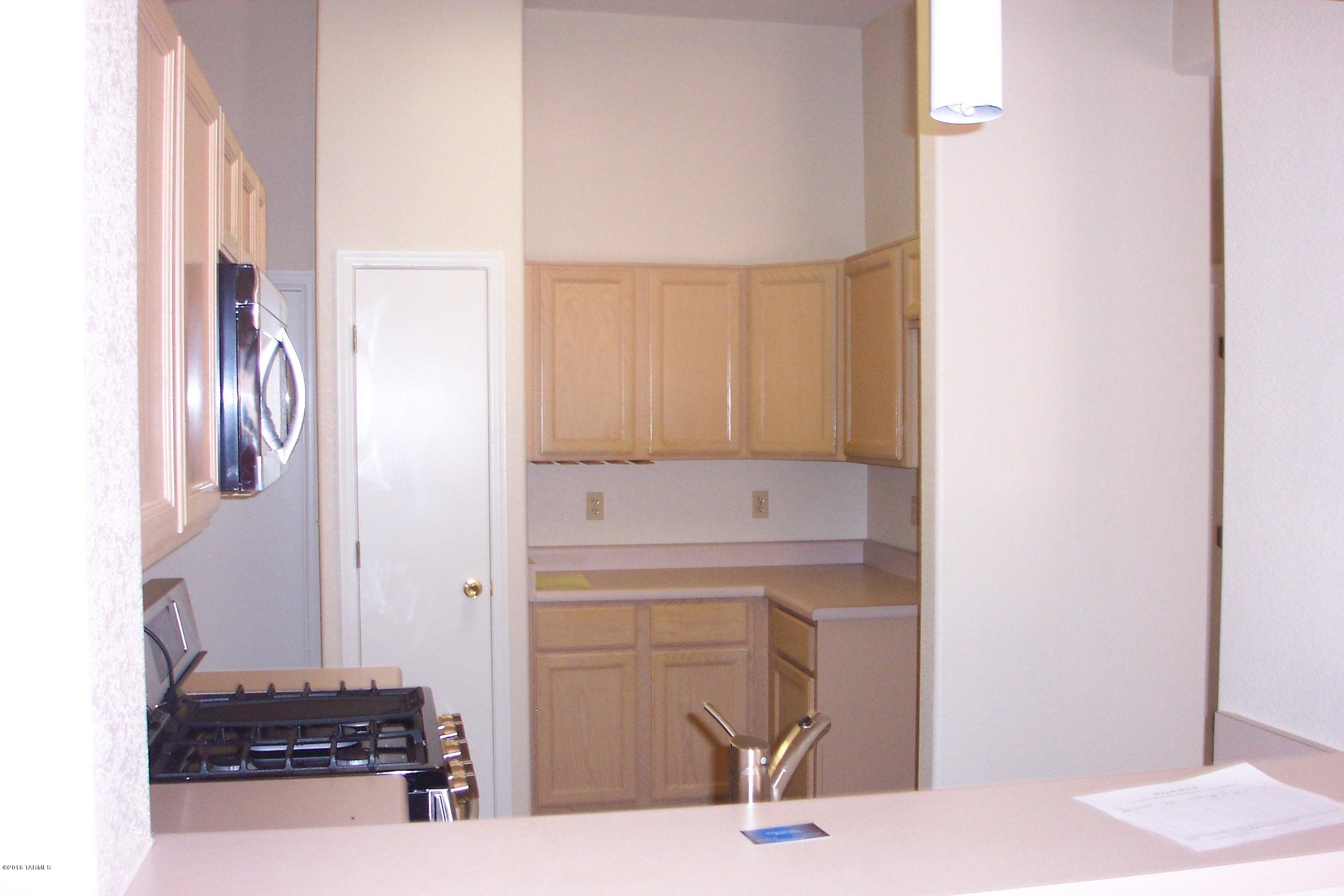 Elliott Homes At Rita Ranch (1-521) - Residential