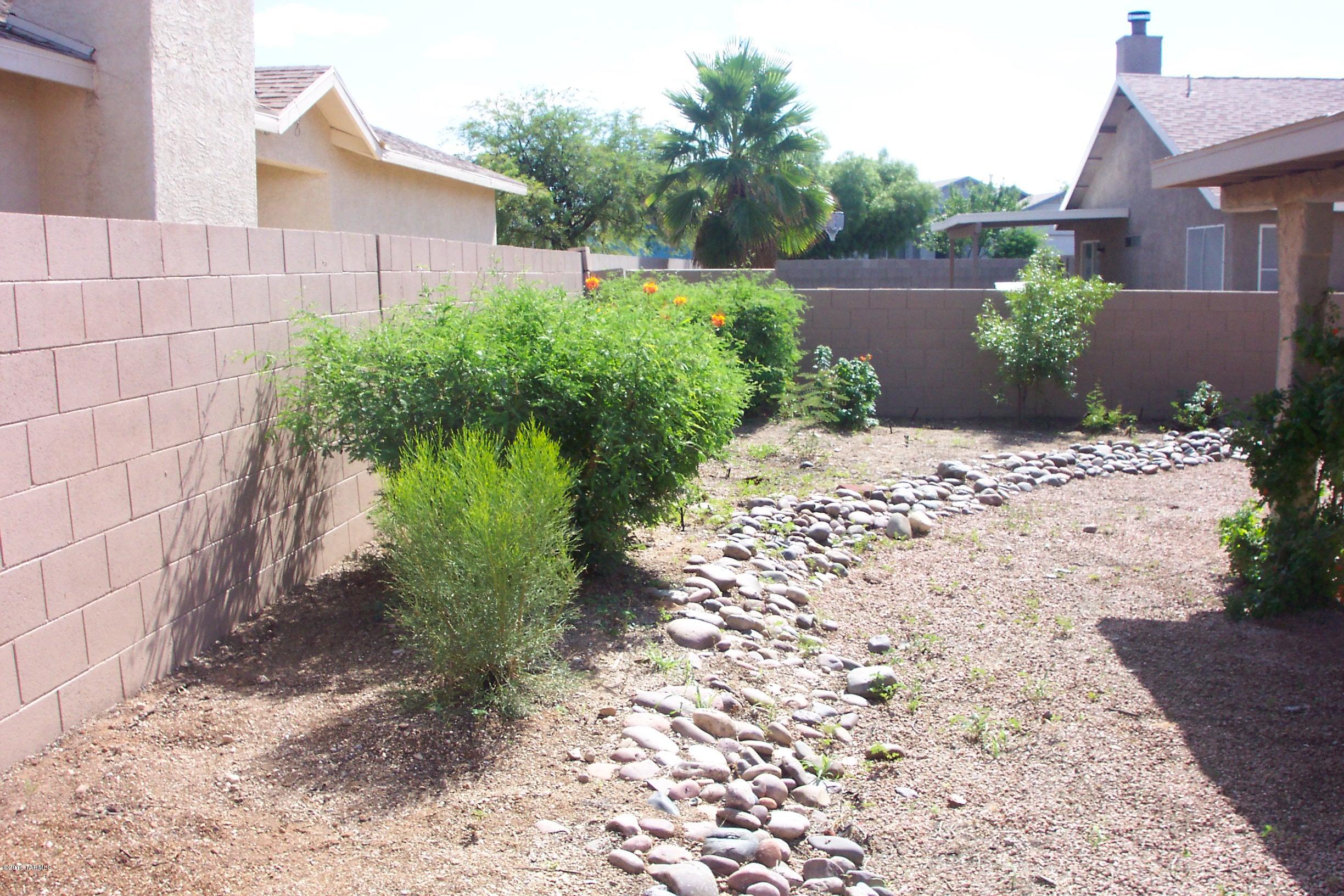 Elliott Homes At Rita Ranch (1-521) - Residential