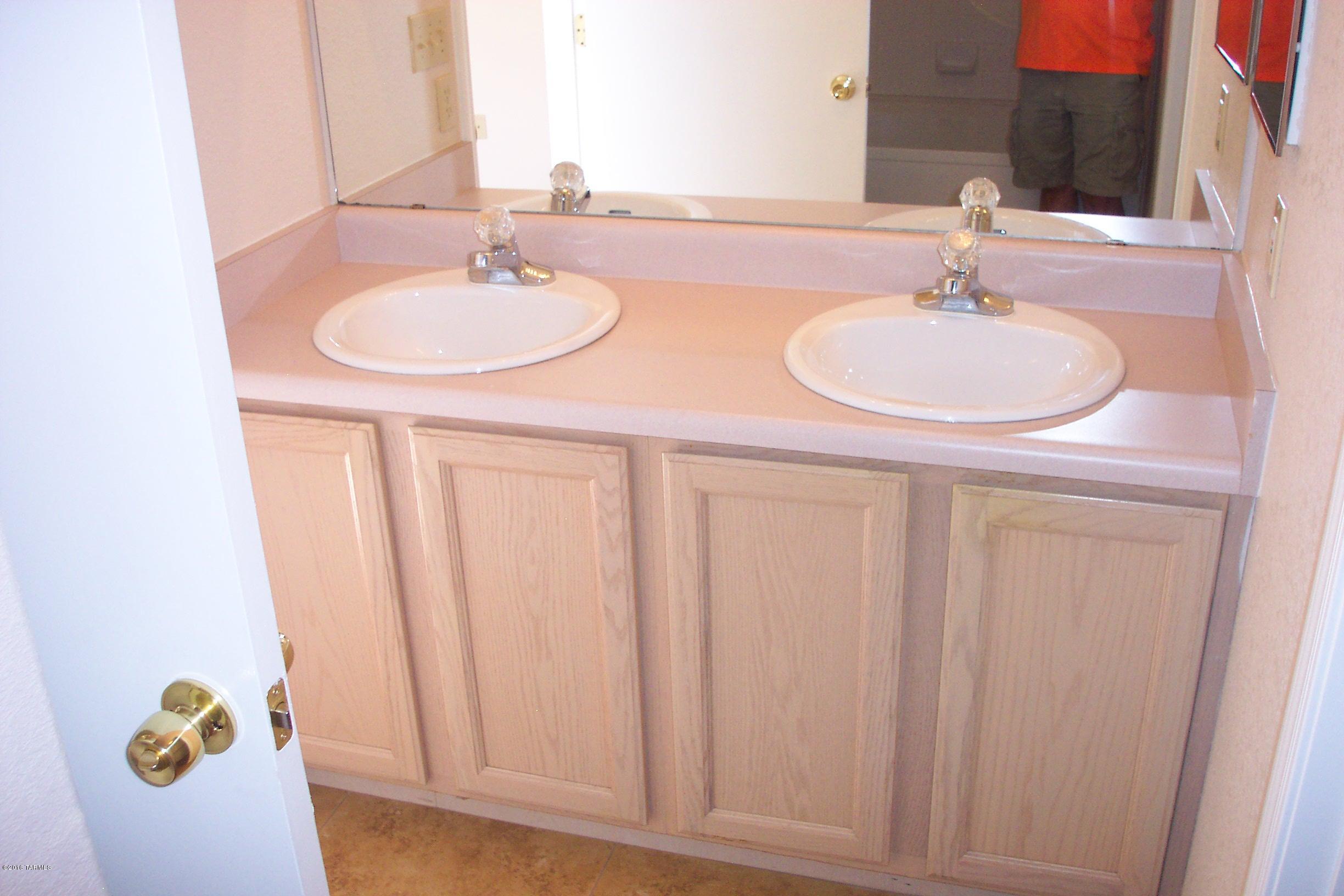 Elliott Homes At Rita Ranch (1-521) - Residential