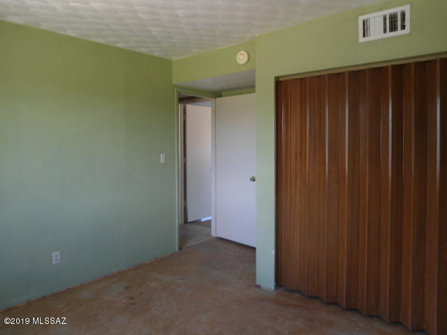 Unsubdivided - Residential