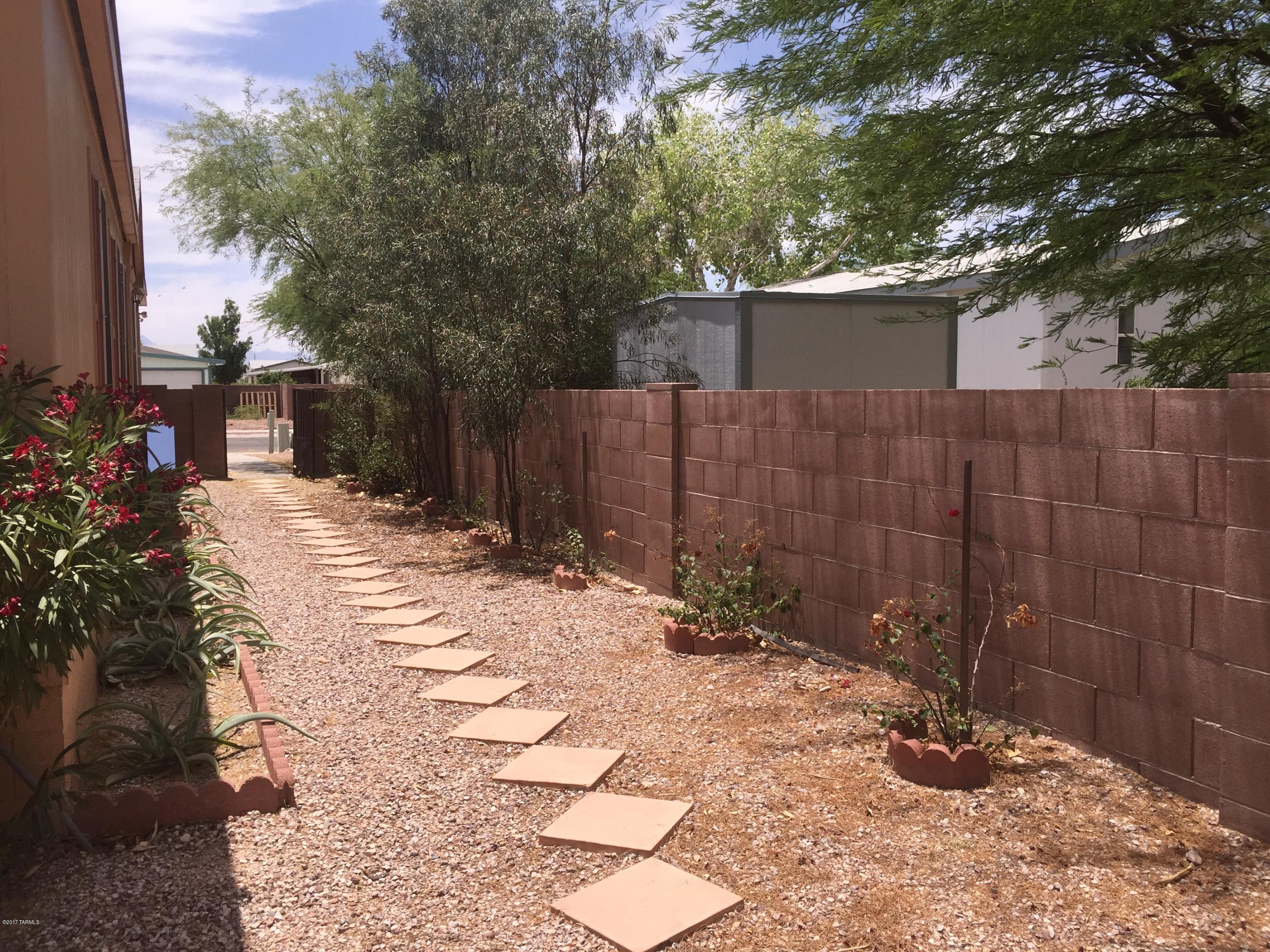 Window Rock East (1-119) - Residential Lease