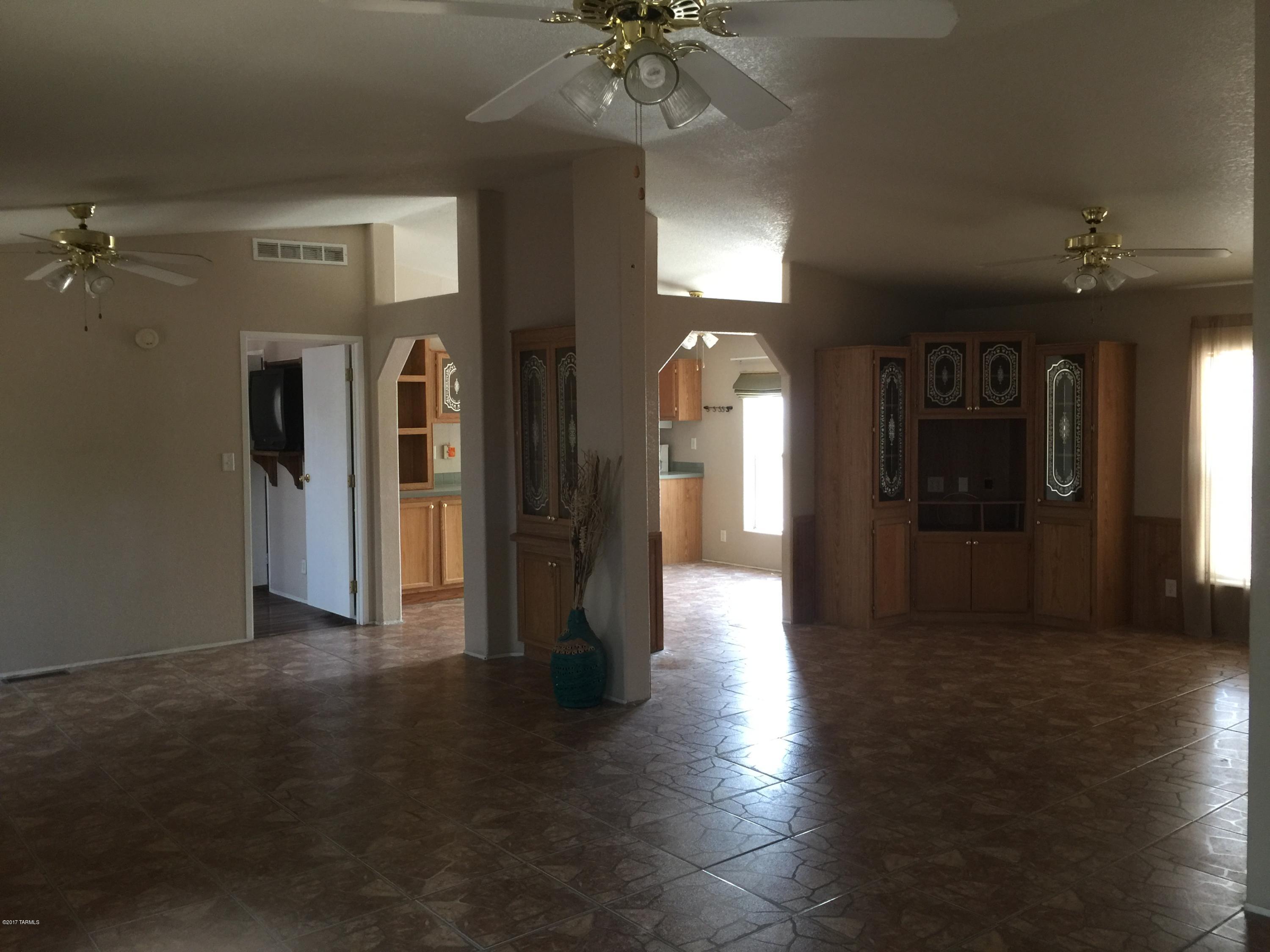 Window Rock East (1-119) - Residential Lease