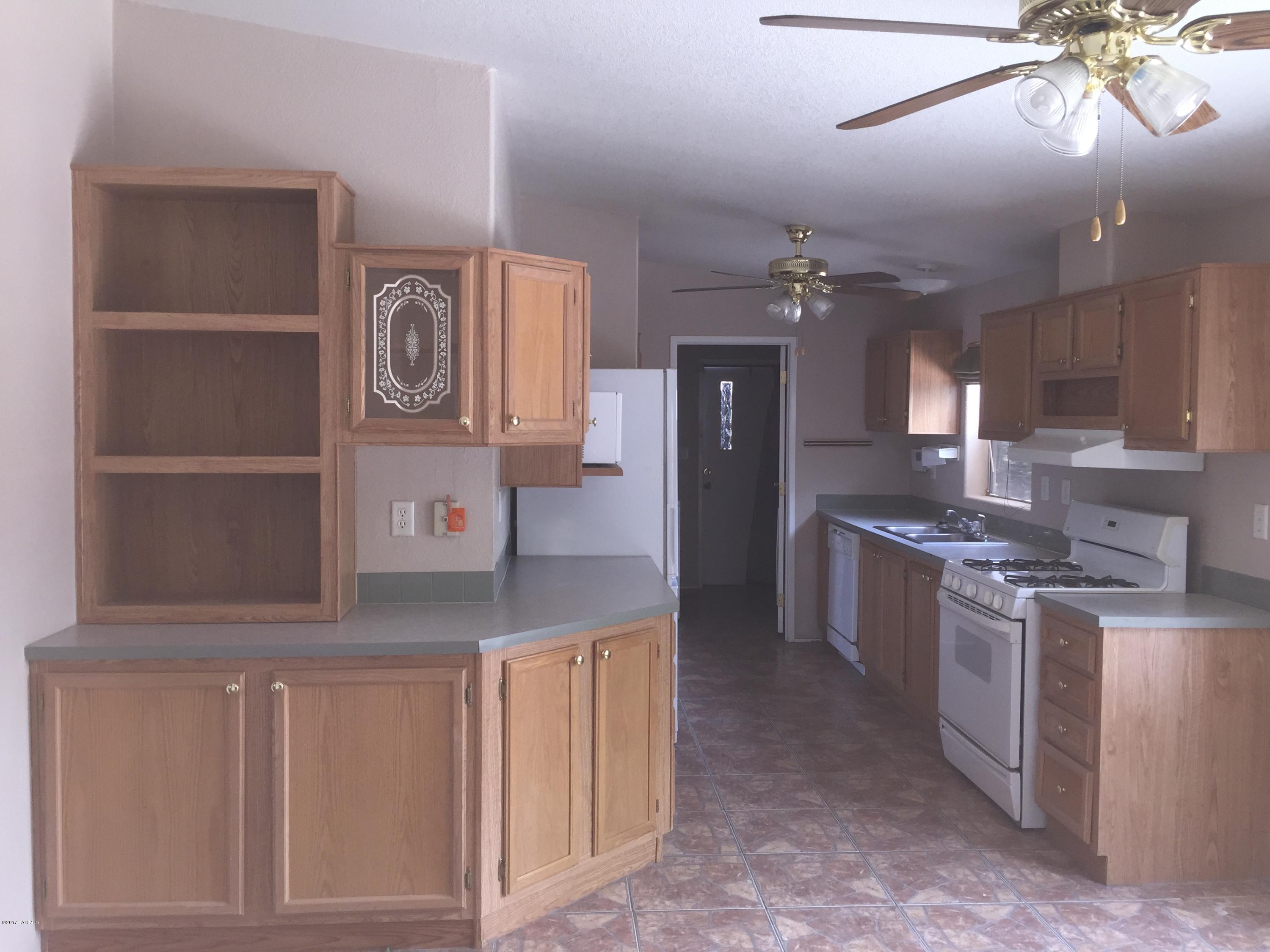 Window Rock East (1-119) - Residential Lease