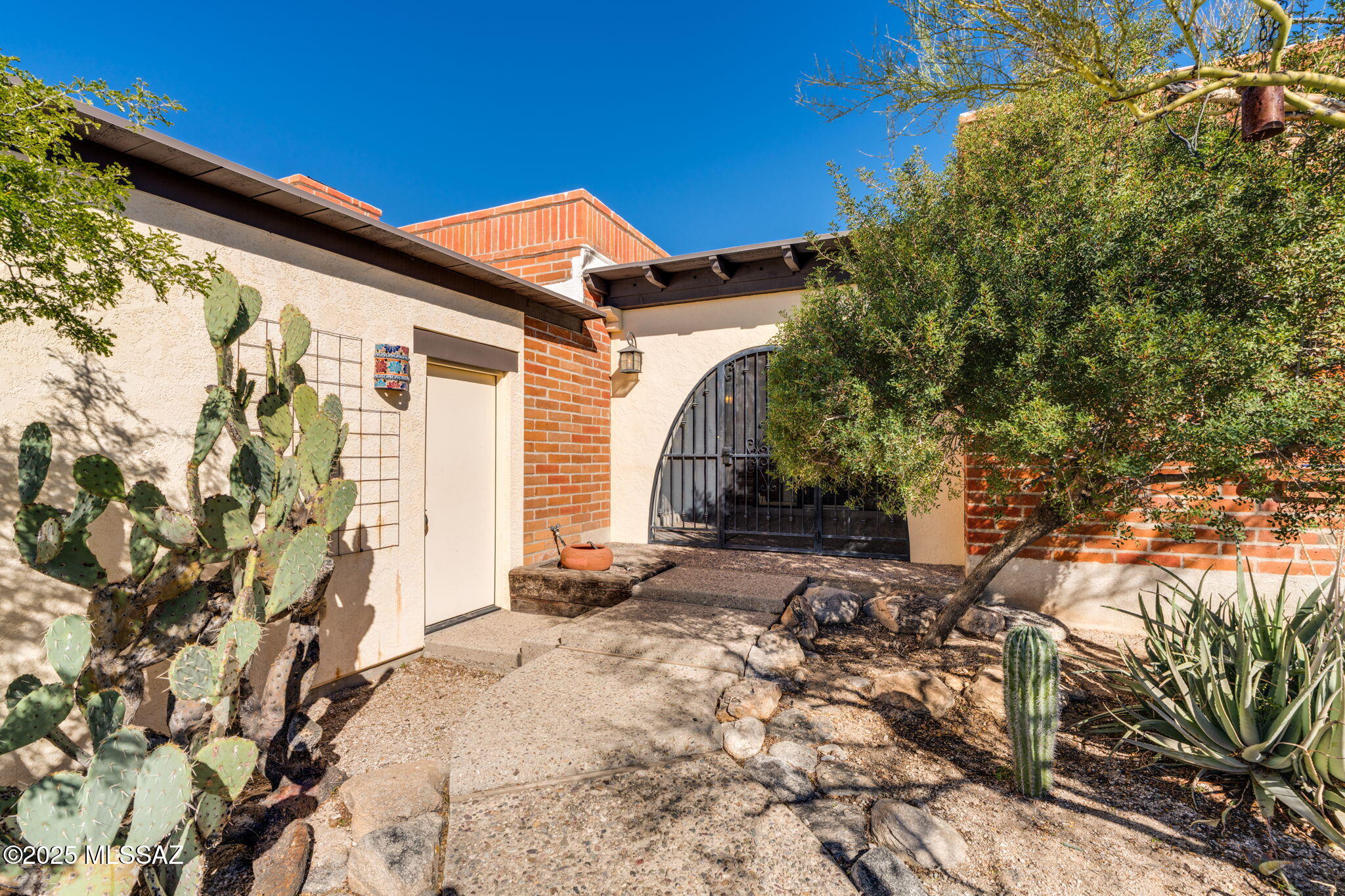 Catalina Pueblo NO. 2 (35-88) - Residential