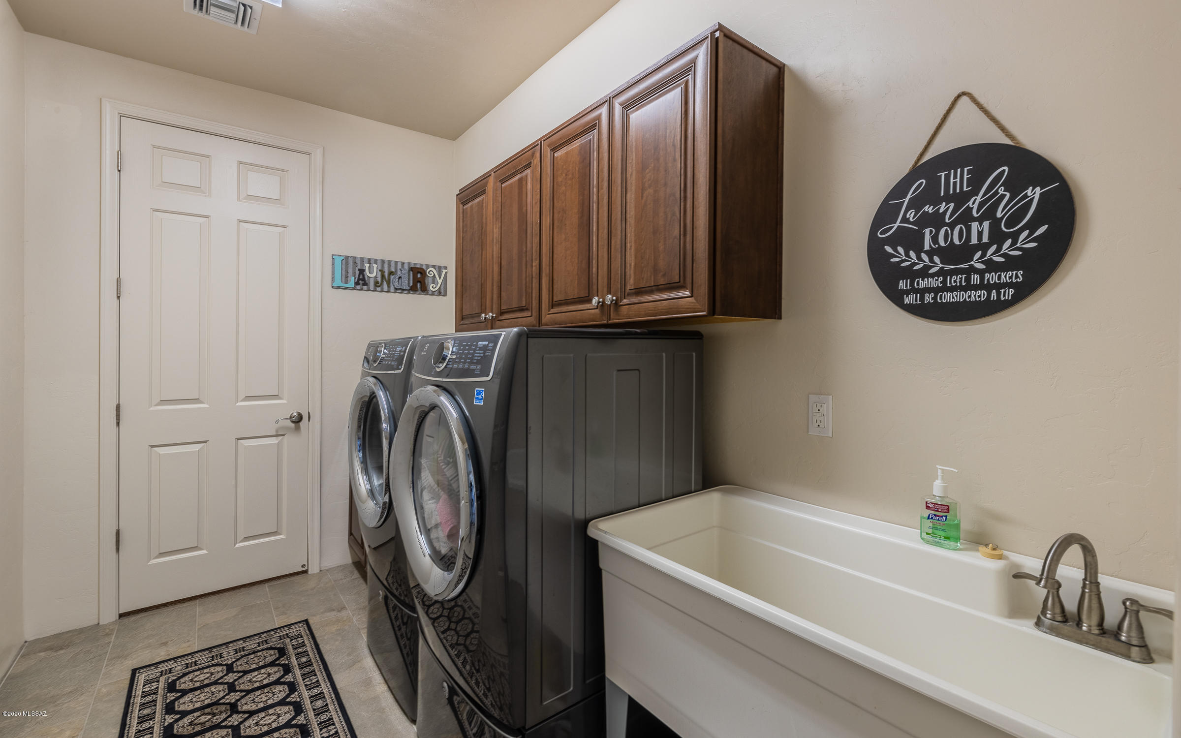 Coyote Creek (1-395) - Residential