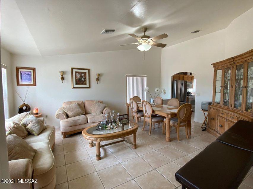 Rio Rico Villas 16 - Residential