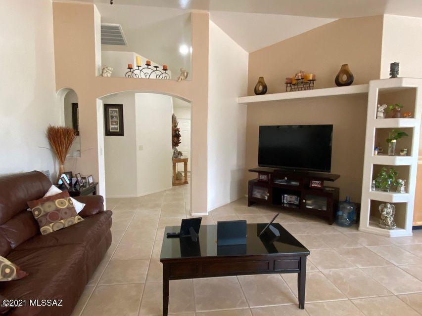 Rio Rico Villas 16 - Residential