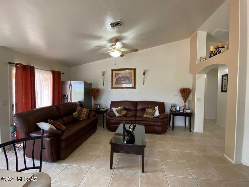 Rio Rico Villas 16 - Residential