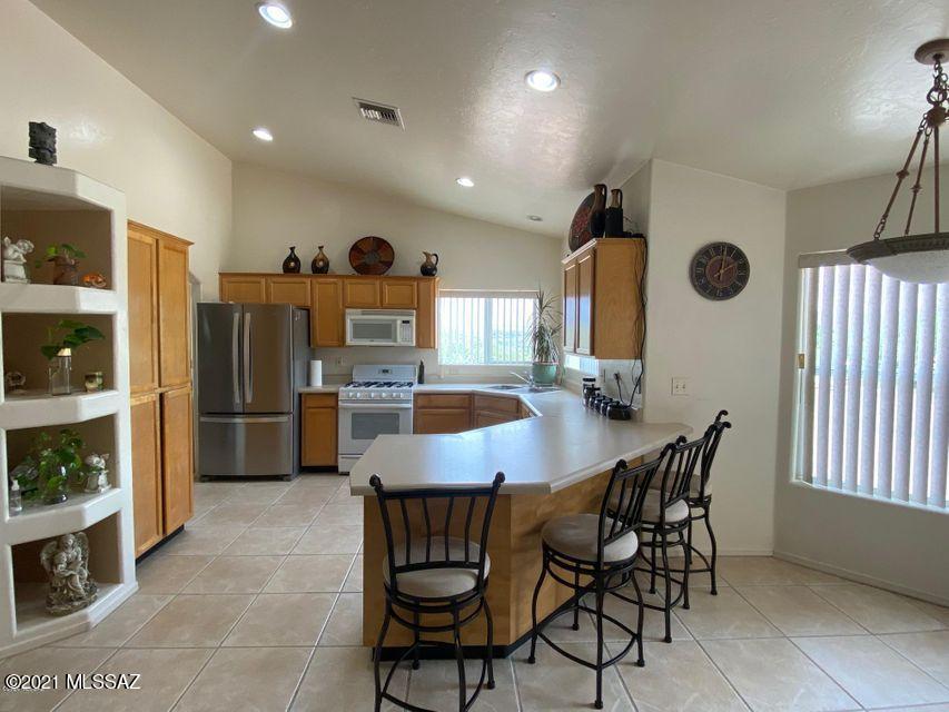 Rio Rico Villas 16 - Residential