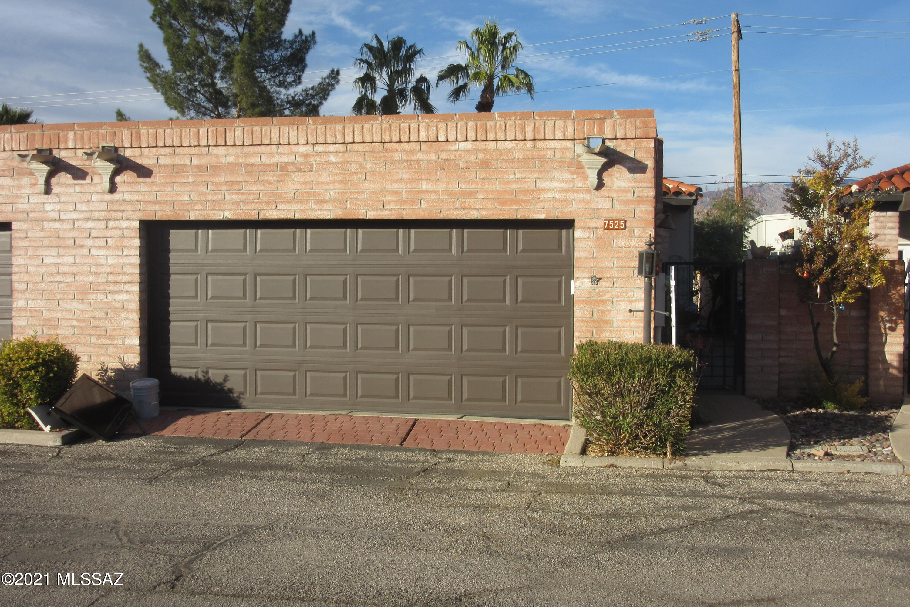 Tanque Verde Estates (1-71) - Residential