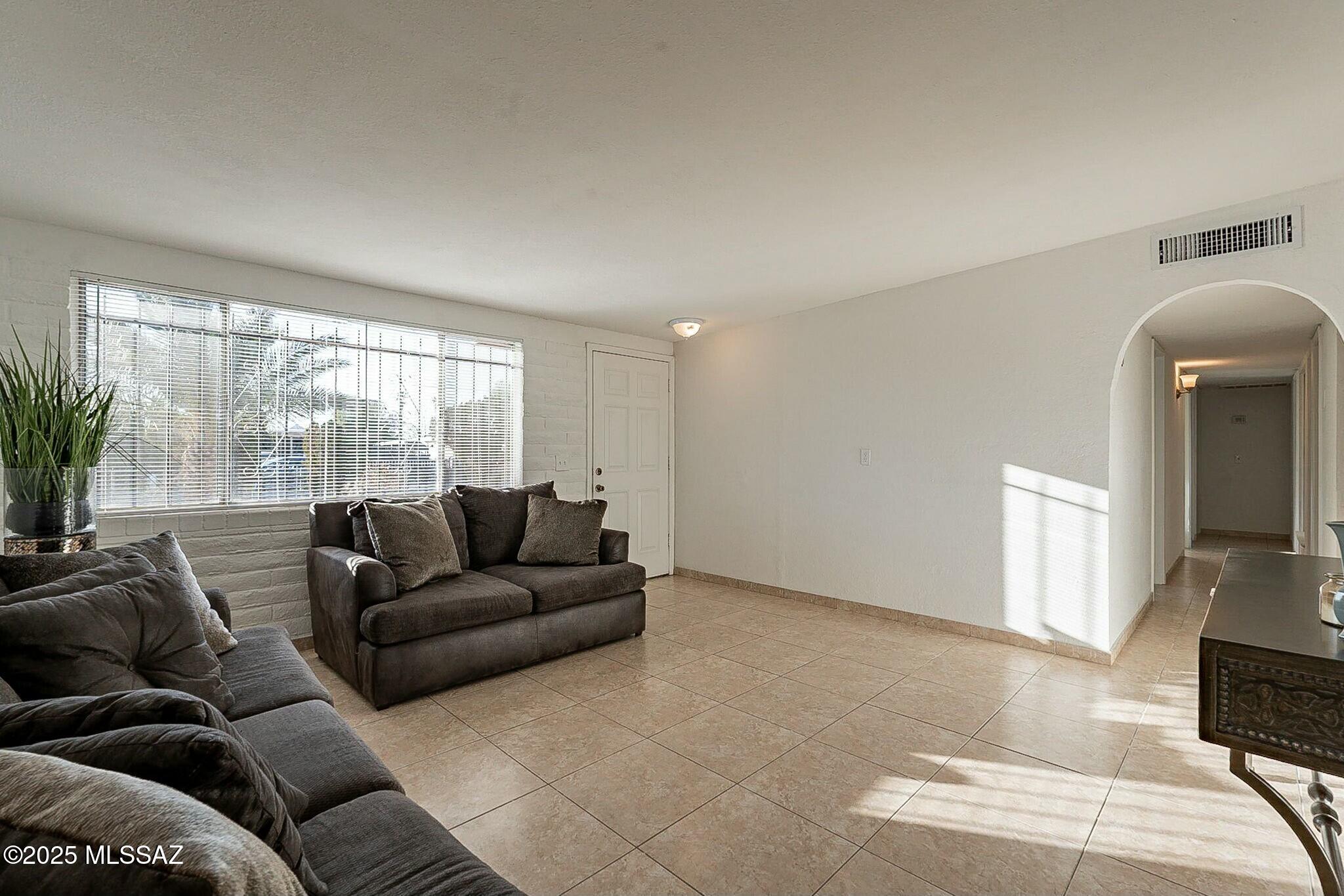 Bravo 1 (1-127) - Residential