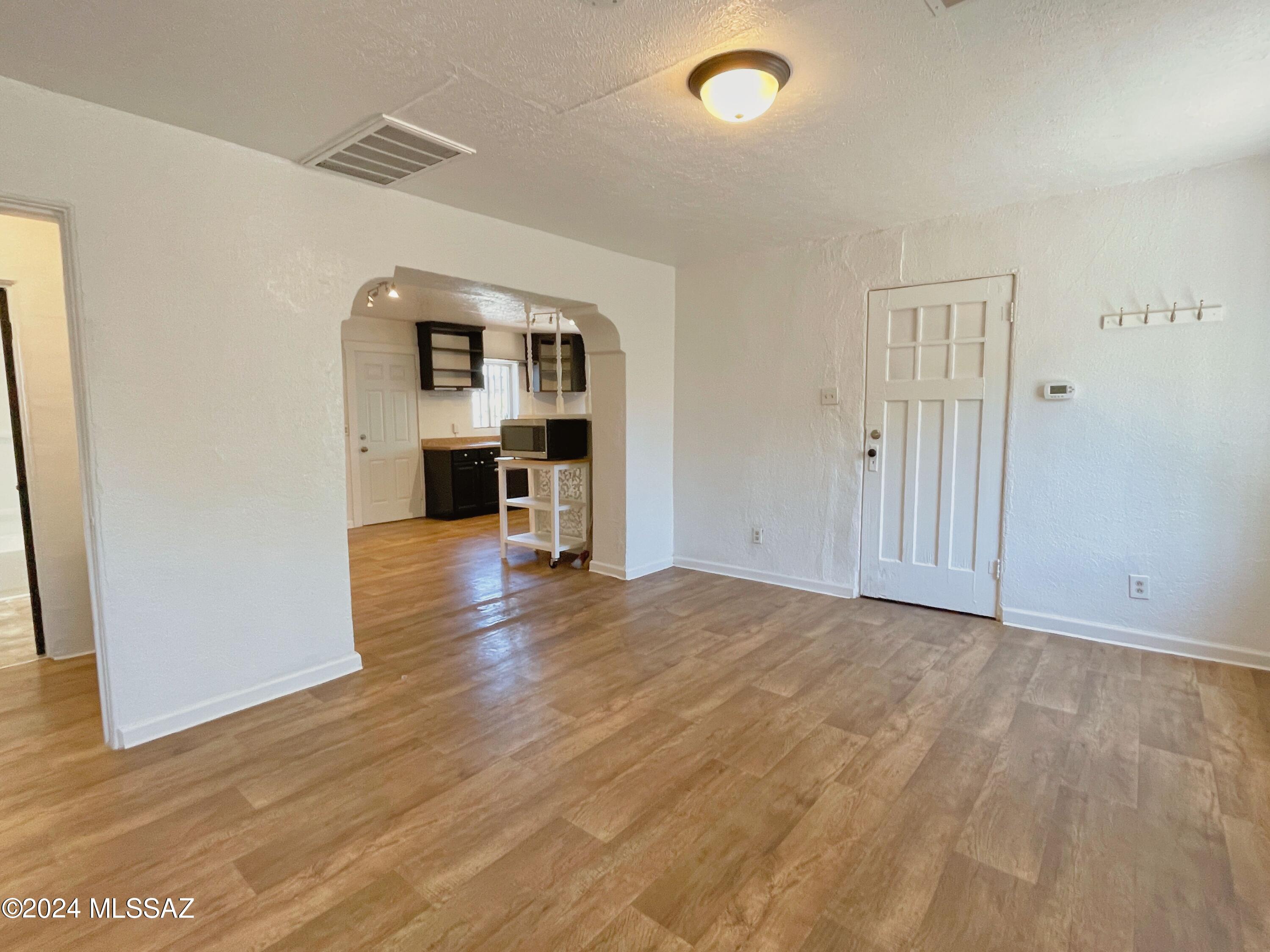 Home No 2 - Residential Lease