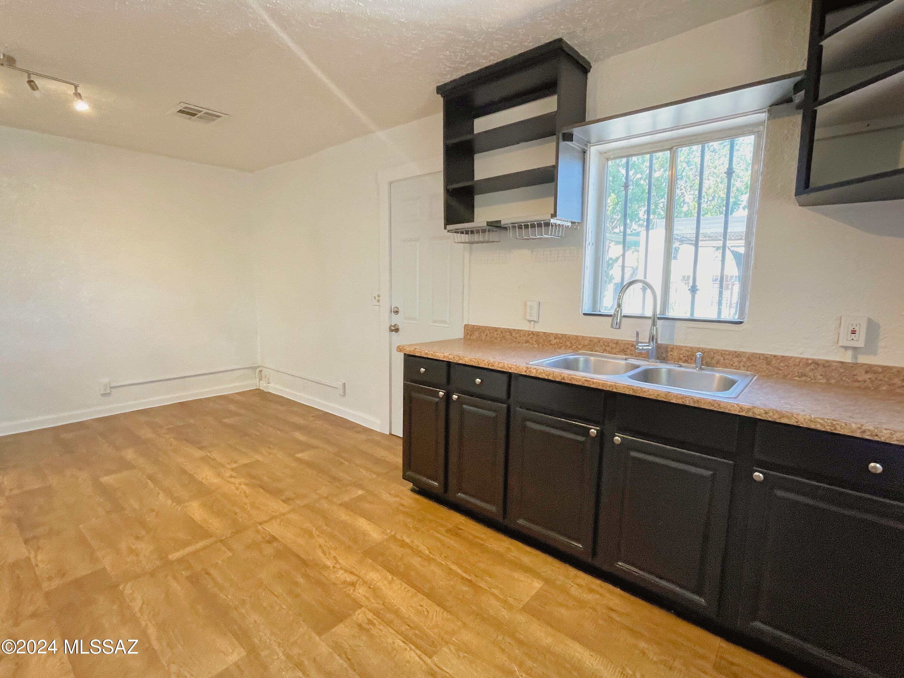 Home No 2 - Residential Lease