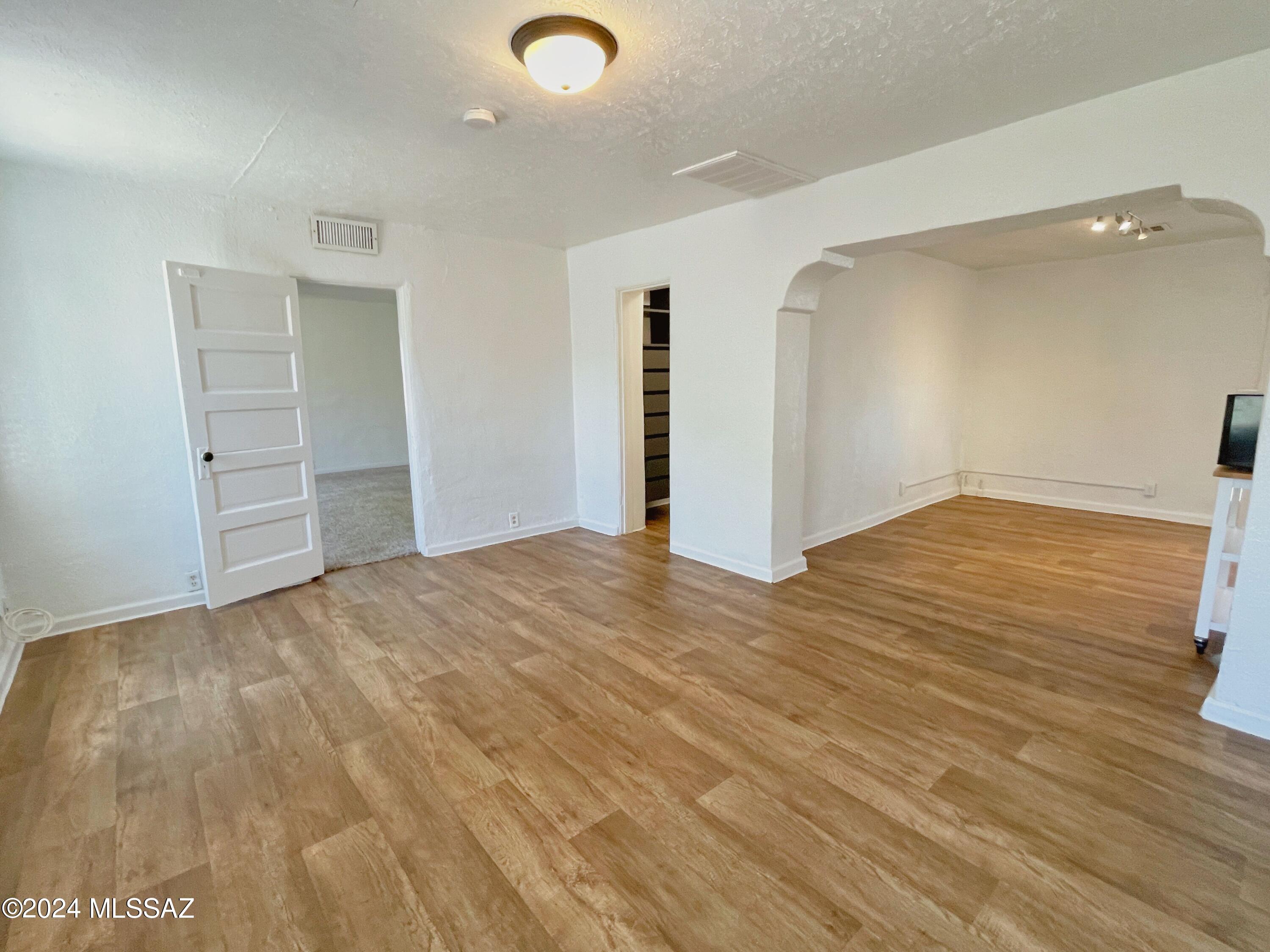 Home No 2 - Residential Lease