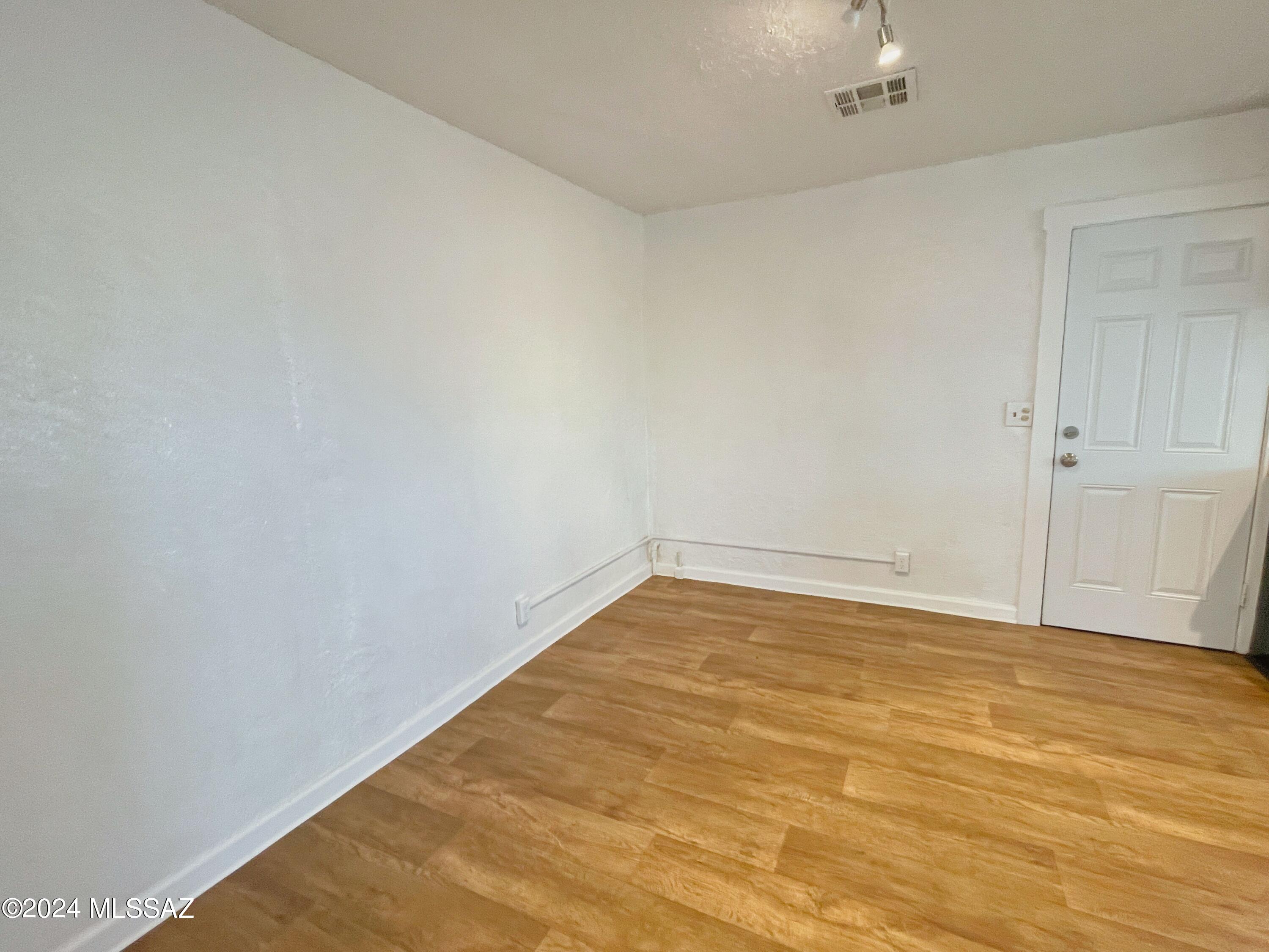 Home No 2 - Residential Lease