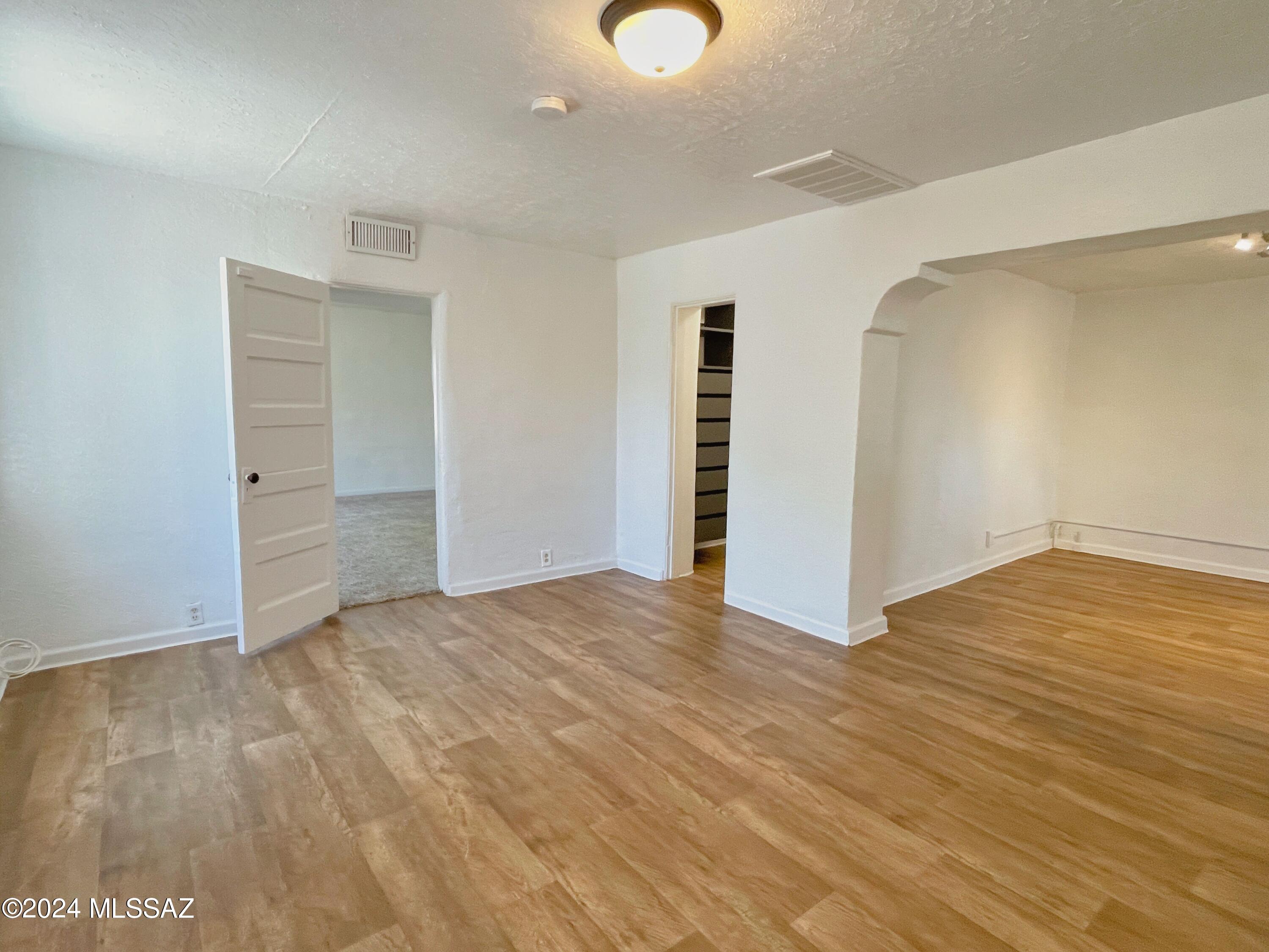 Home No 2 - Residential Lease