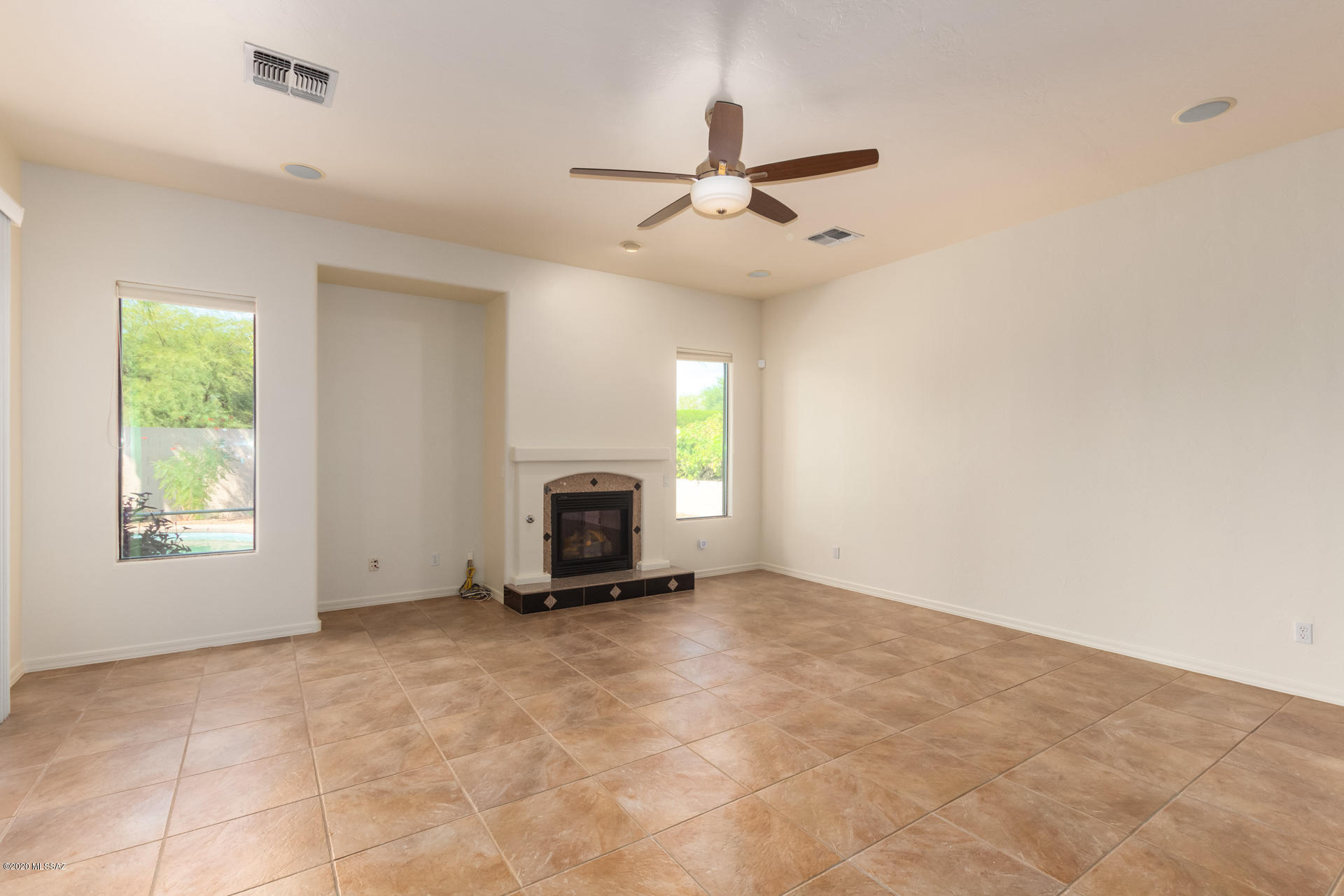 Mira Vista (1-60) - Residential