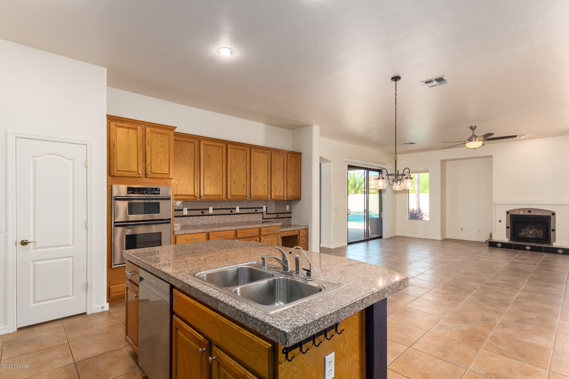 Mira Vista (1-60) - Residential