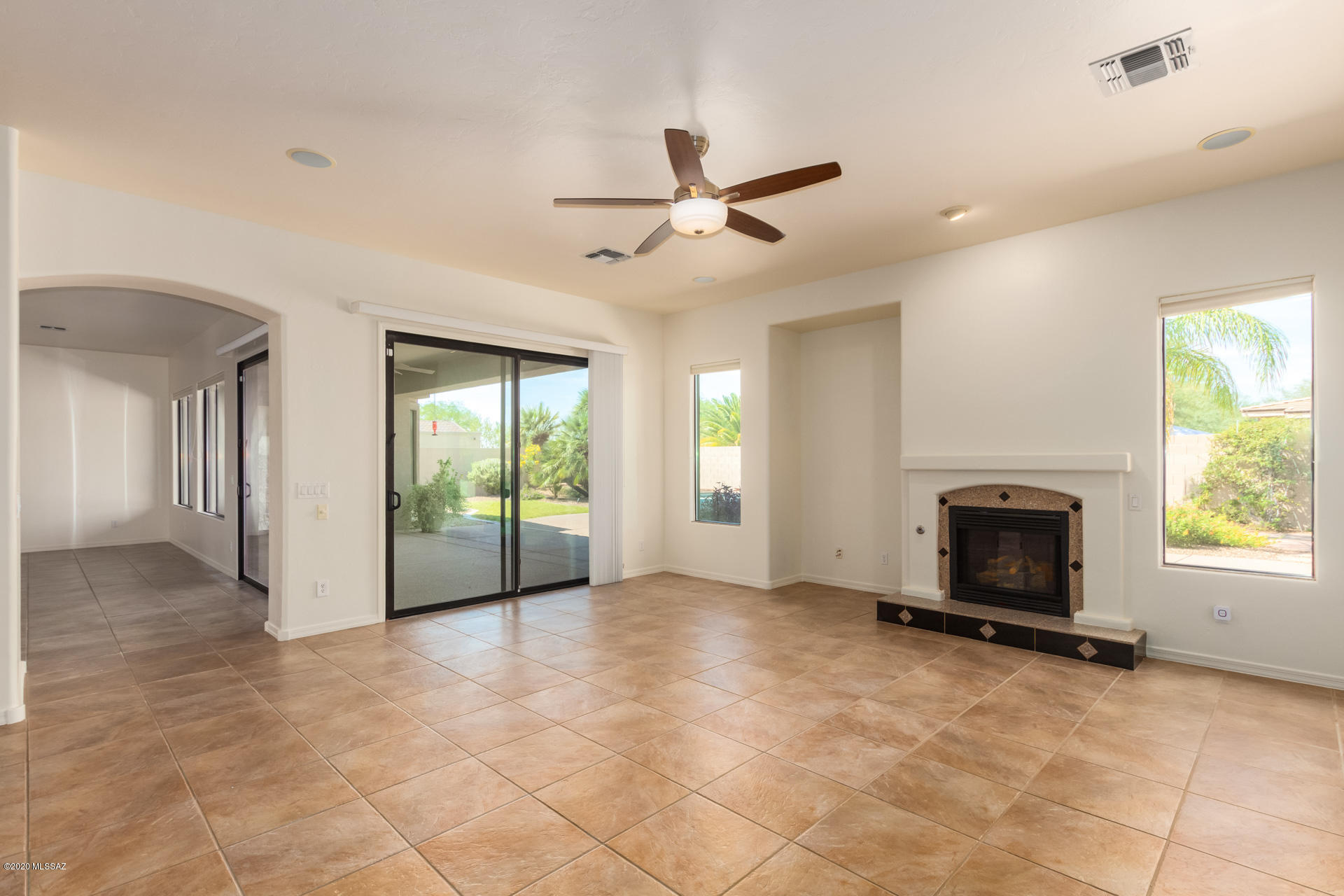 Mira Vista (1-60) - Residential