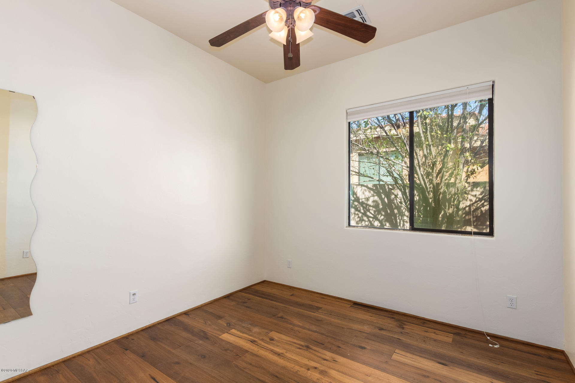 Mira Vista (1-60) - Residential