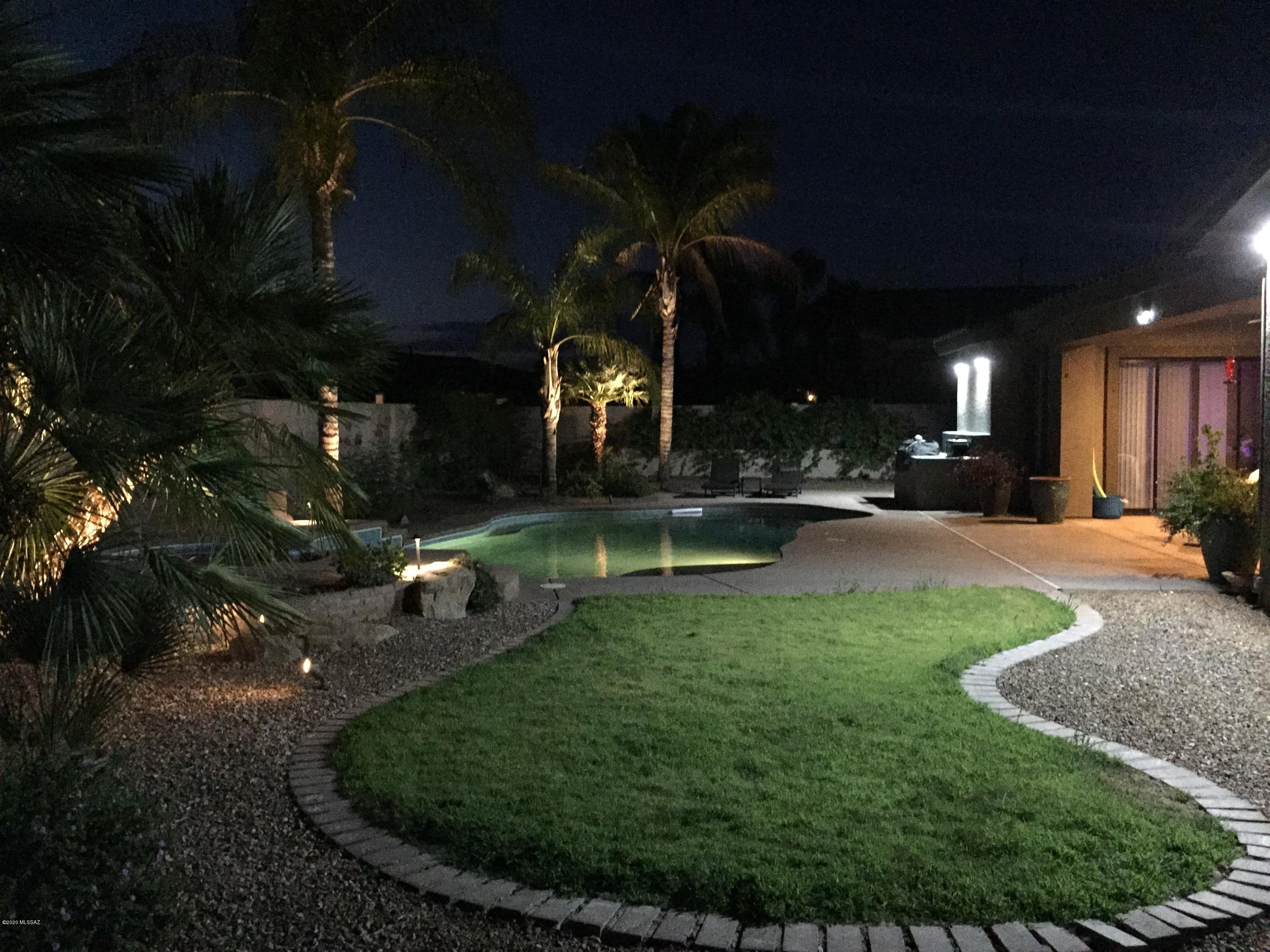 Mira Vista (1-60) - Residential