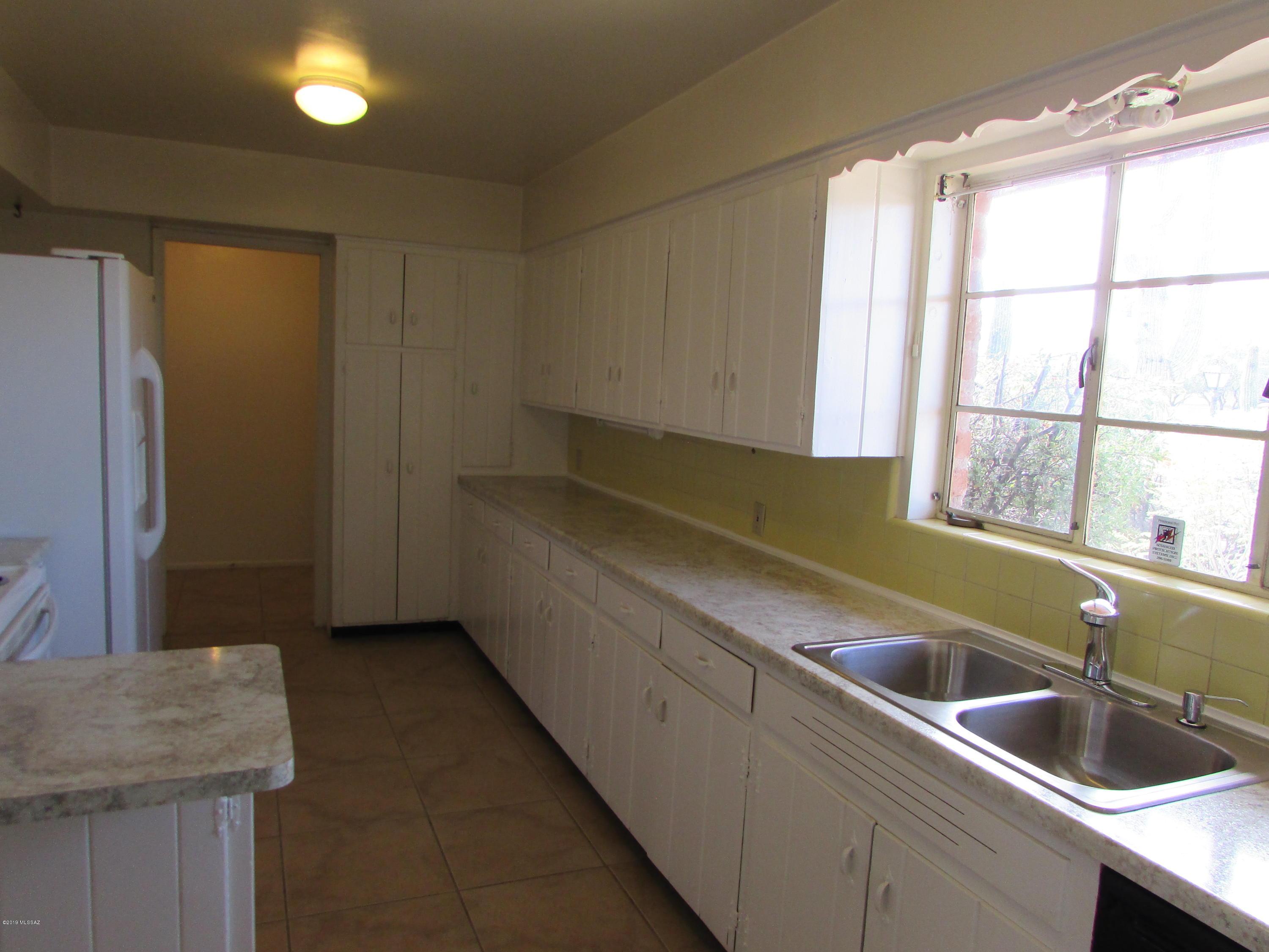 Wilmot Dsrt Est Resub Lt 25 28 - Residential Lease