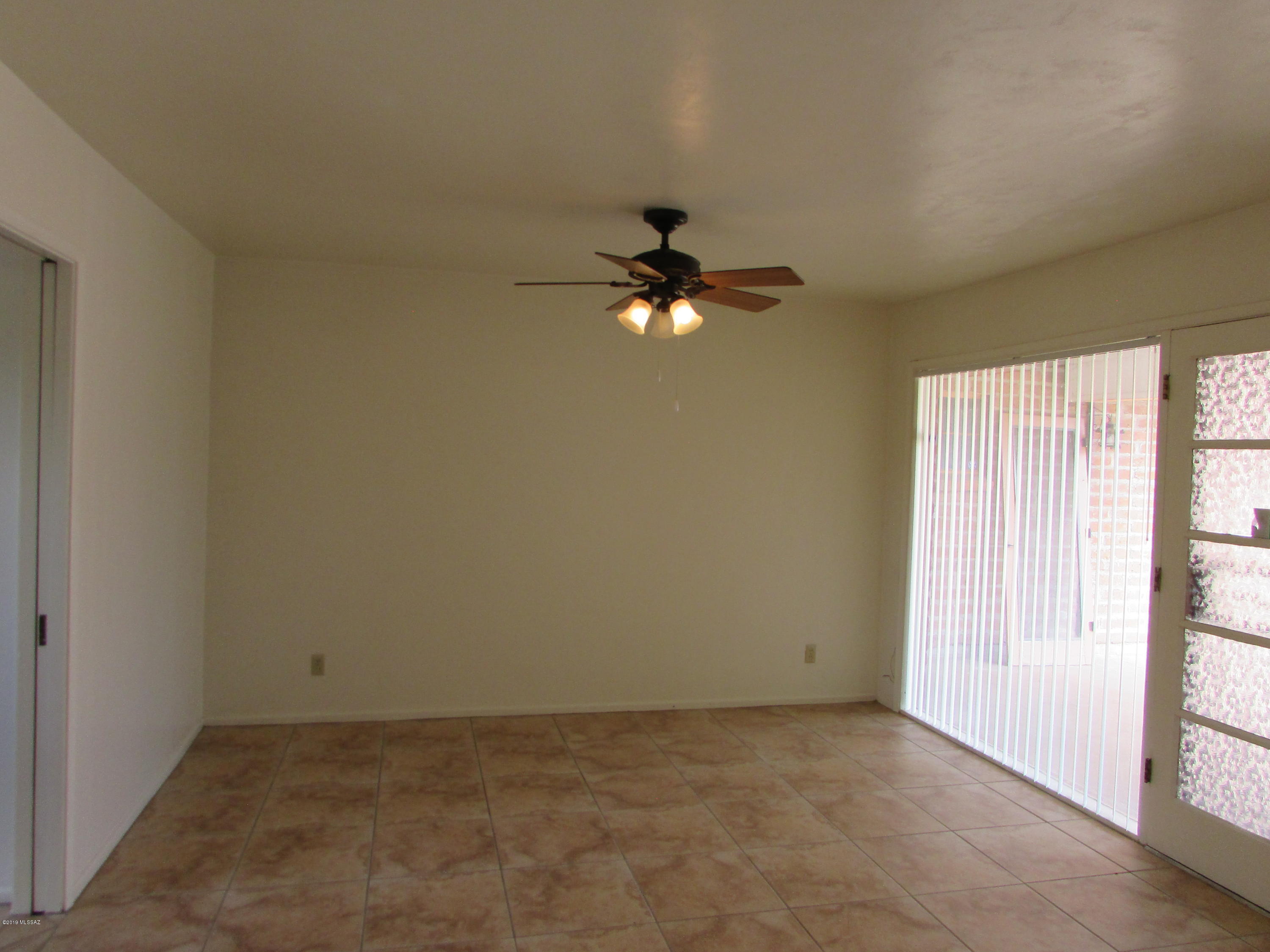 Wilmot Dsrt Est Resub Lt 25 28 - Residential Lease
