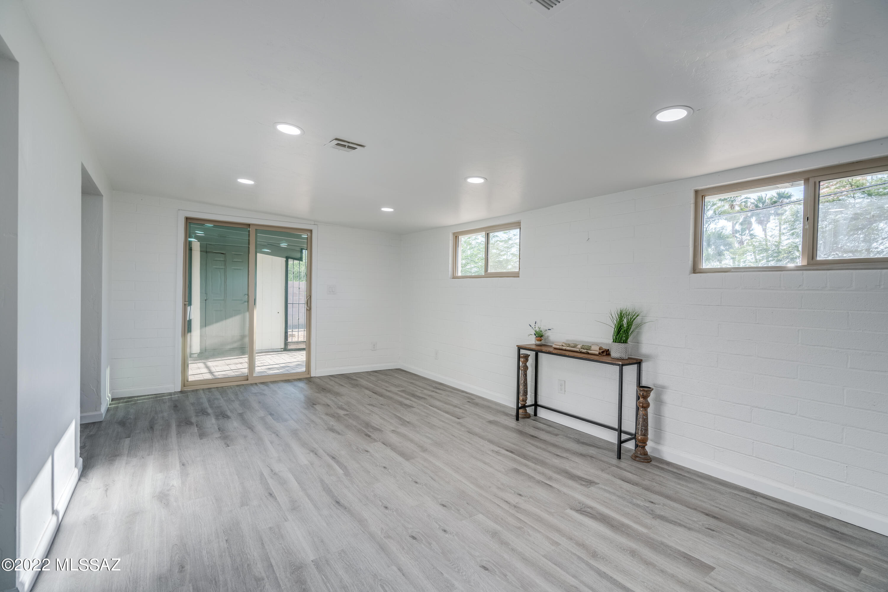 Maryvale Manor - Residential