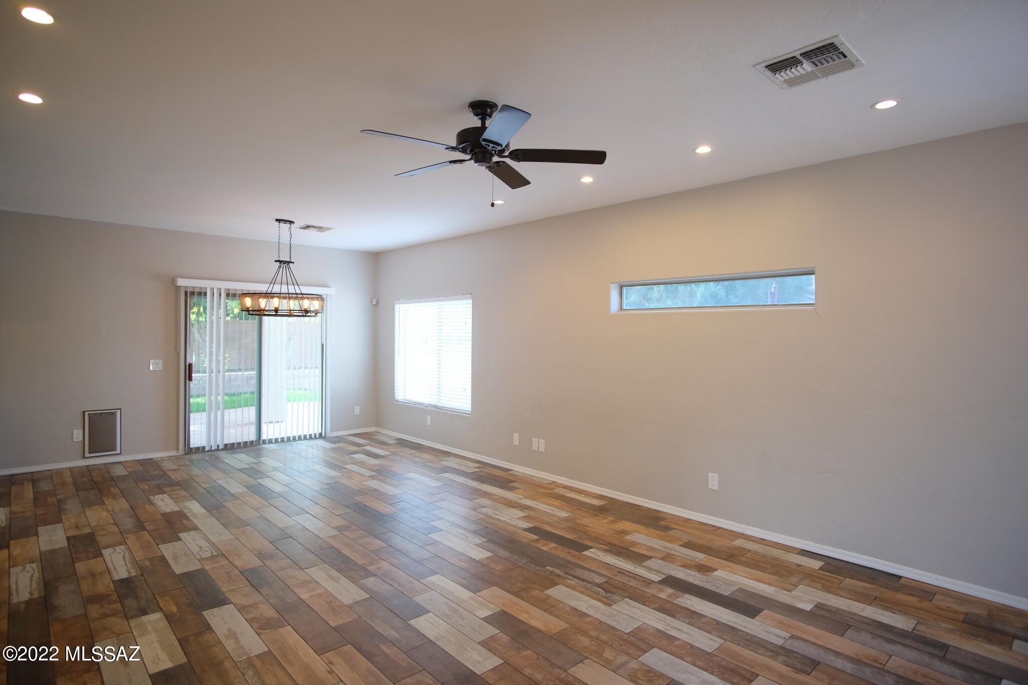 Presidio Del Oro (1-163) - Residential Lease