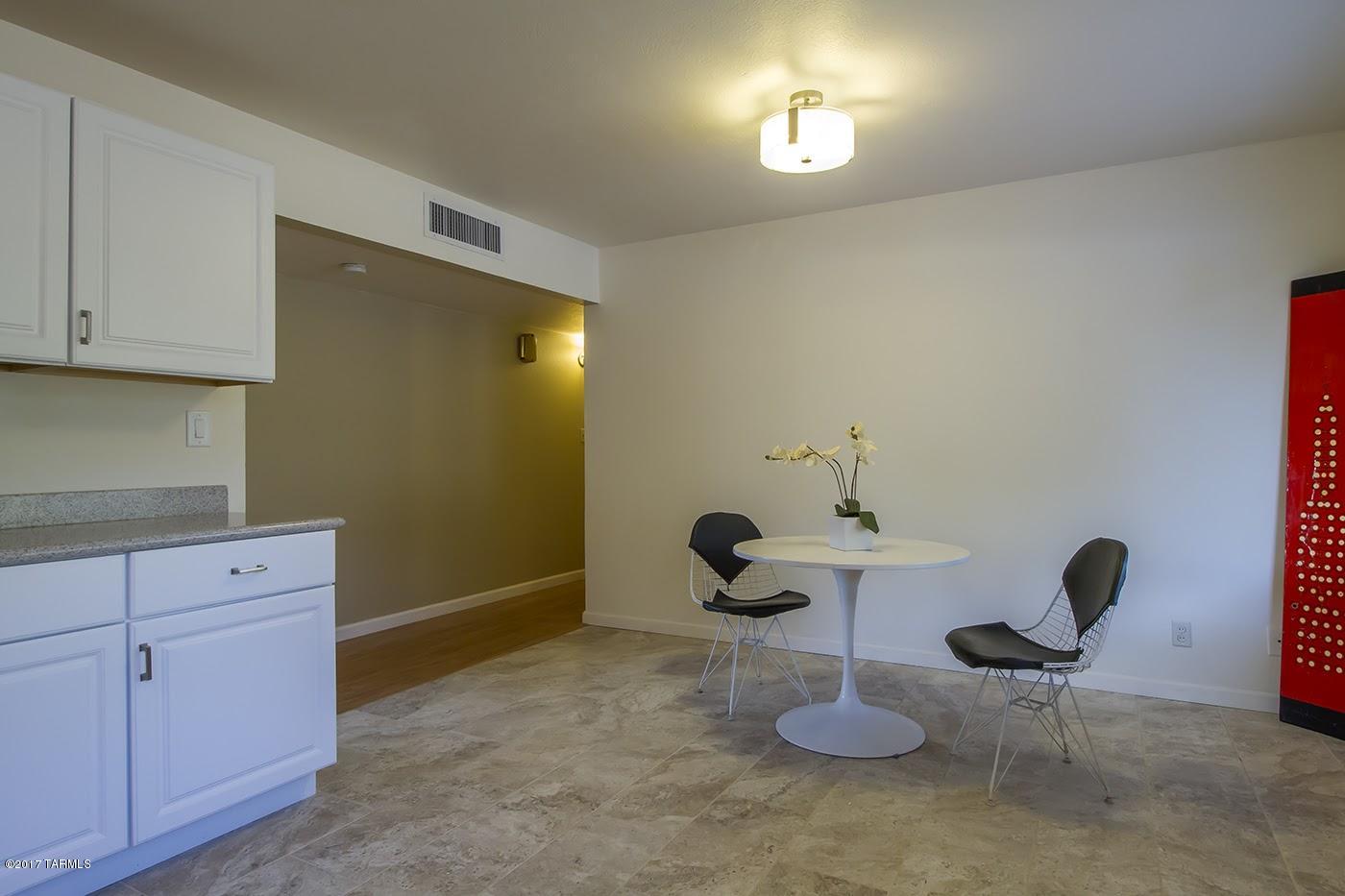 Carlos Terrace - Residential