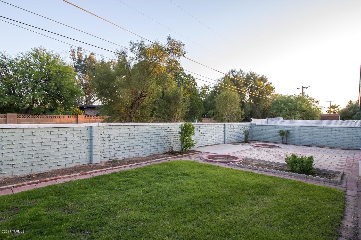 Carlos Terrace - Residential