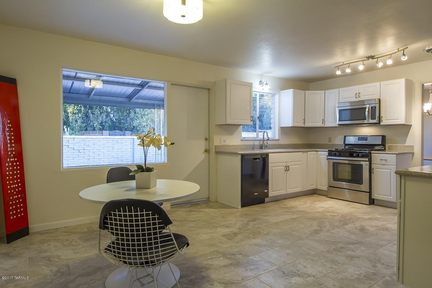 Carlos Terrace - Residential