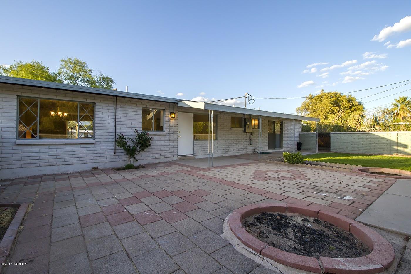 Carlos Terrace - Residential