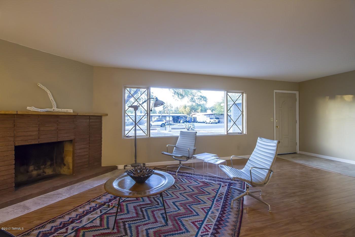 Carlos Terrace - Residential