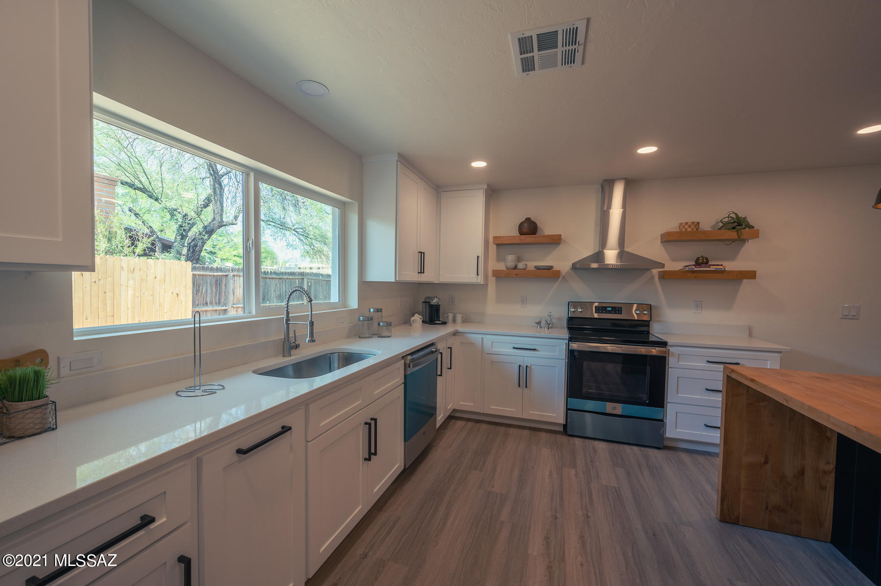 Cloverleaf Resub. - Residential