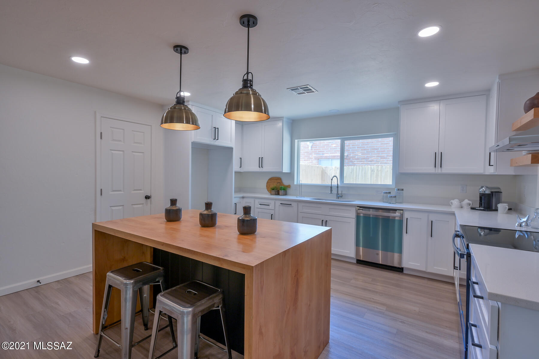 Cloverleaf Resub. - Residential