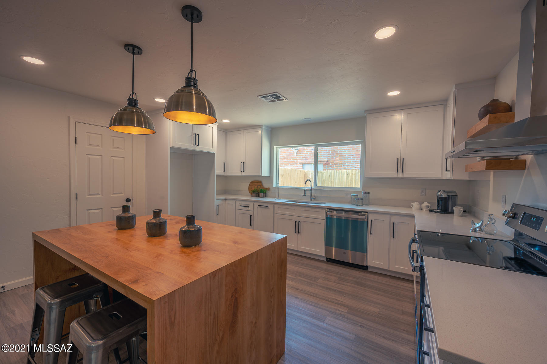 Cloverleaf Resub. - Residential