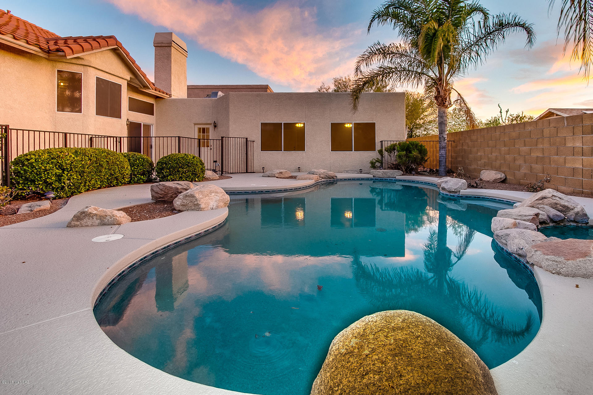 Elliott Homes At Rita Ranch (1-521) - Residential