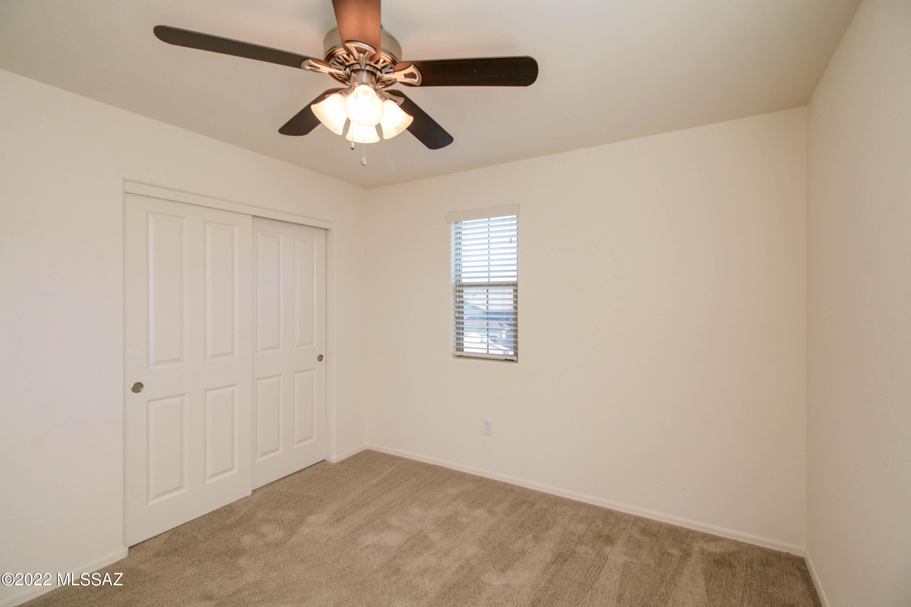 La Estancia De Tucson (1-330) - Residential Lease
