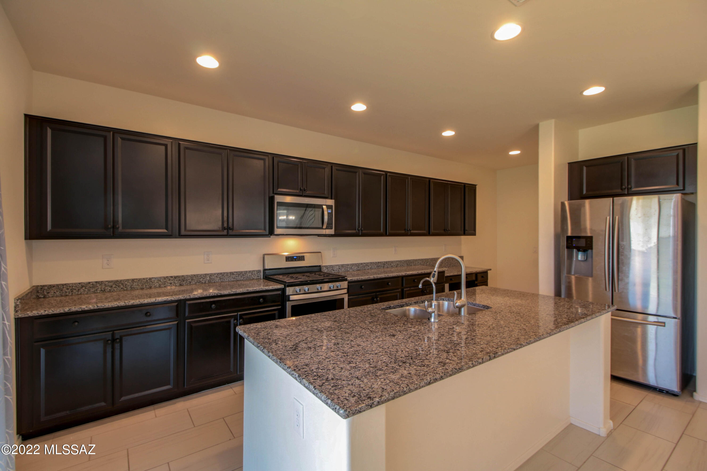 La Estancia De Tucson (1-330) - Residential Lease