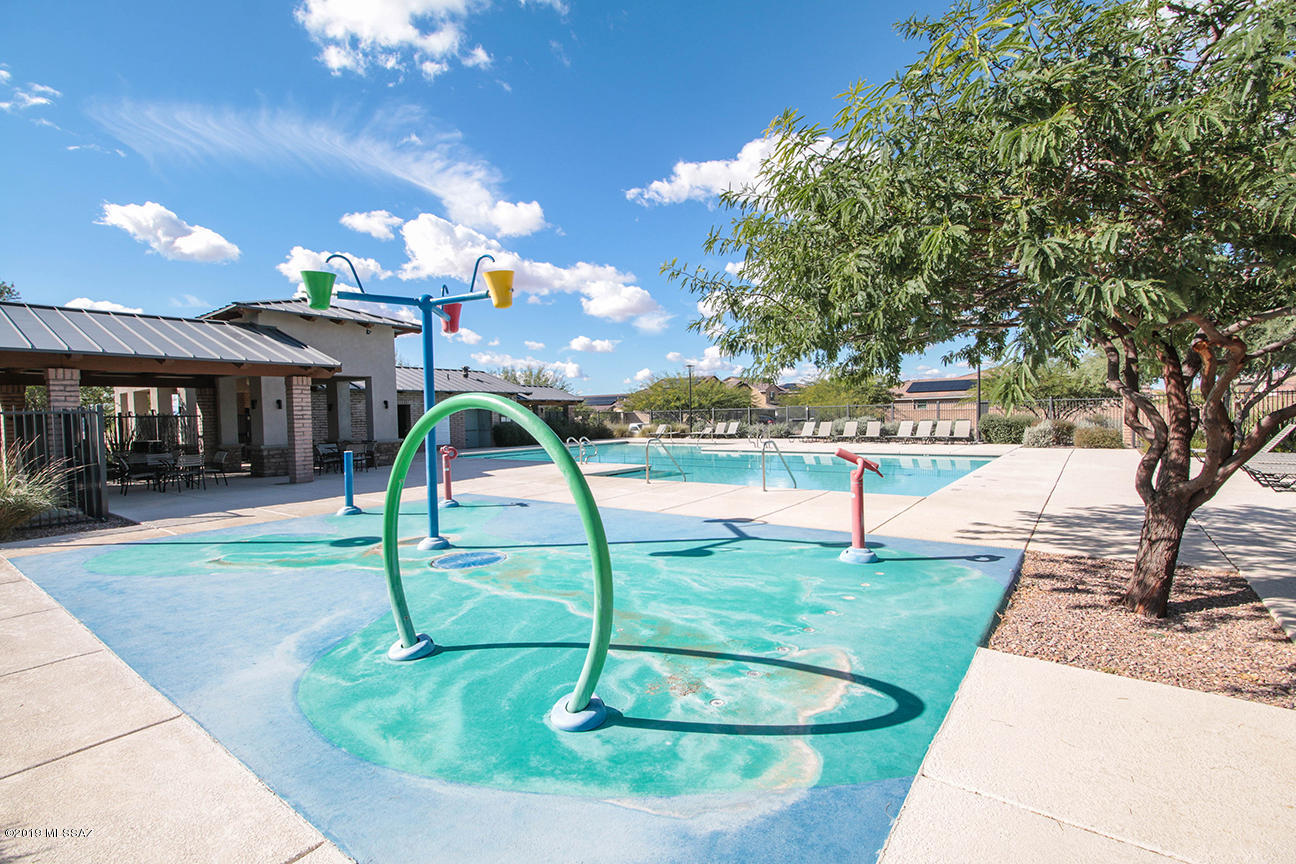 La Estancia De Tucson (1-330) - Residential Lease