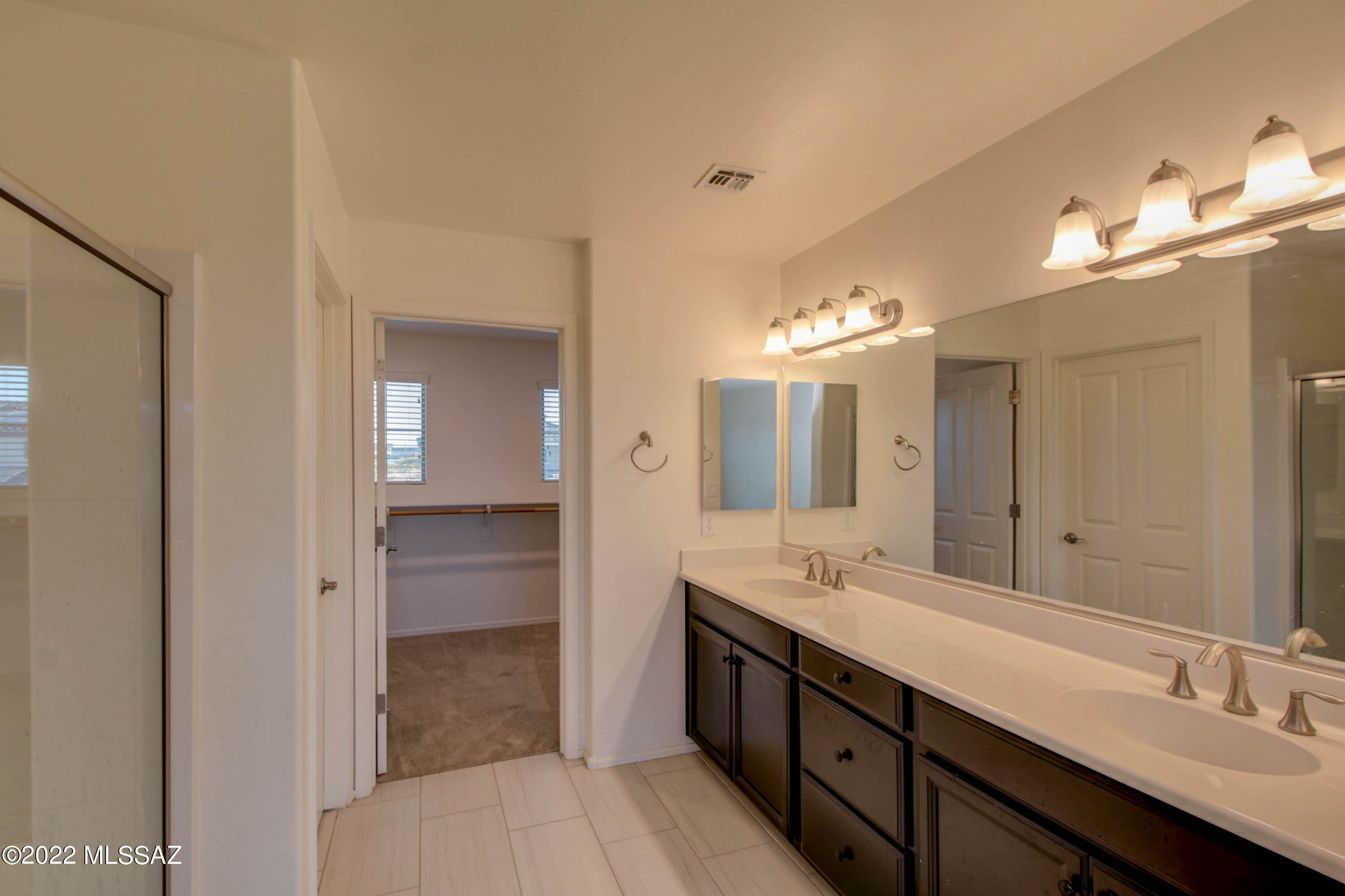 La Estancia De Tucson (1-330) - Residential Lease