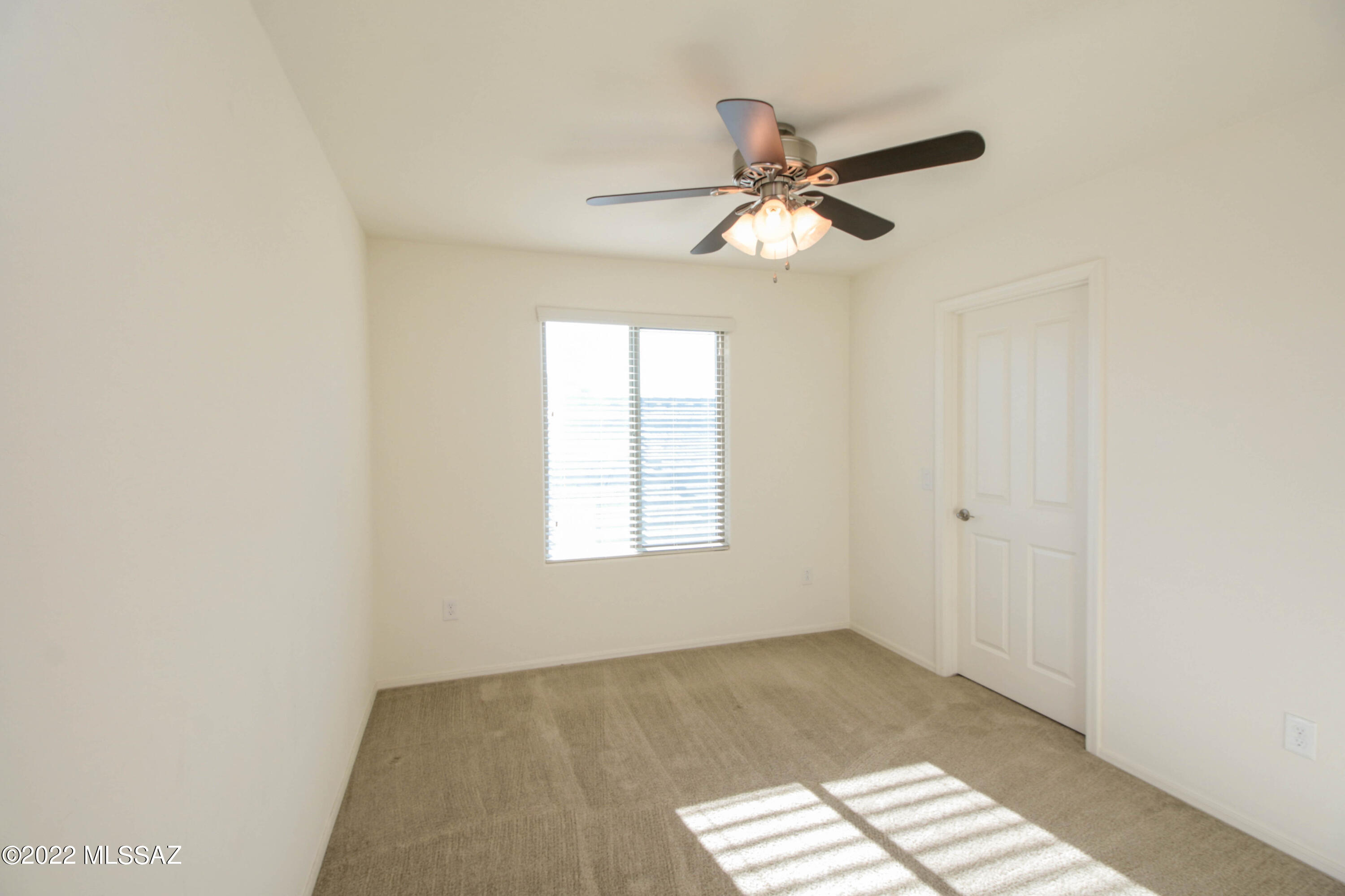 La Estancia De Tucson (1-330) - Residential Lease