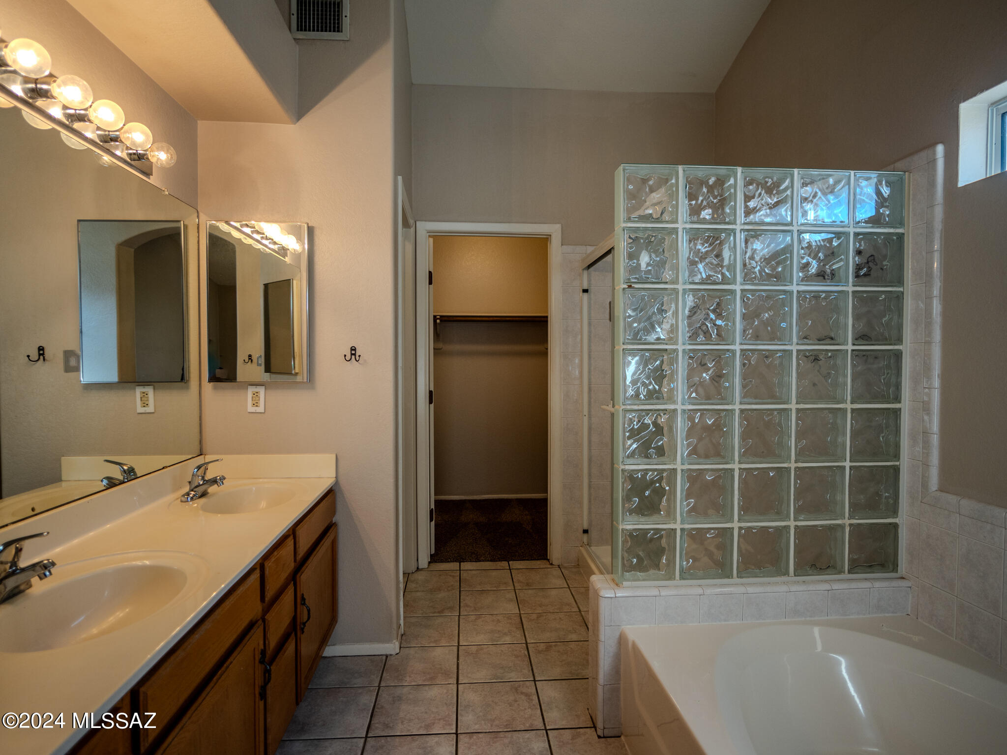 Eastwind (1-60) - Residential Lease