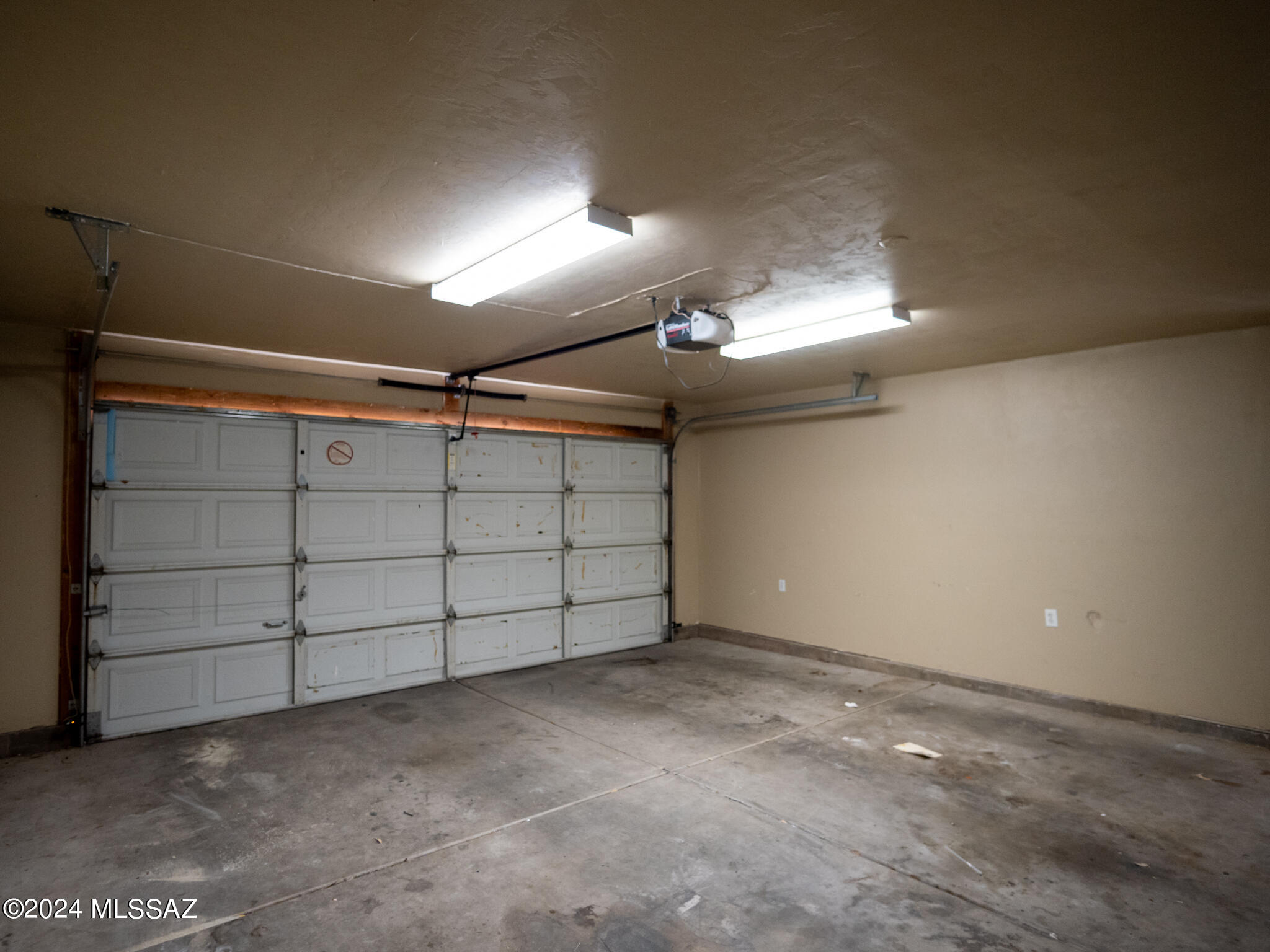 Eastwind (1-60) - Residential Lease