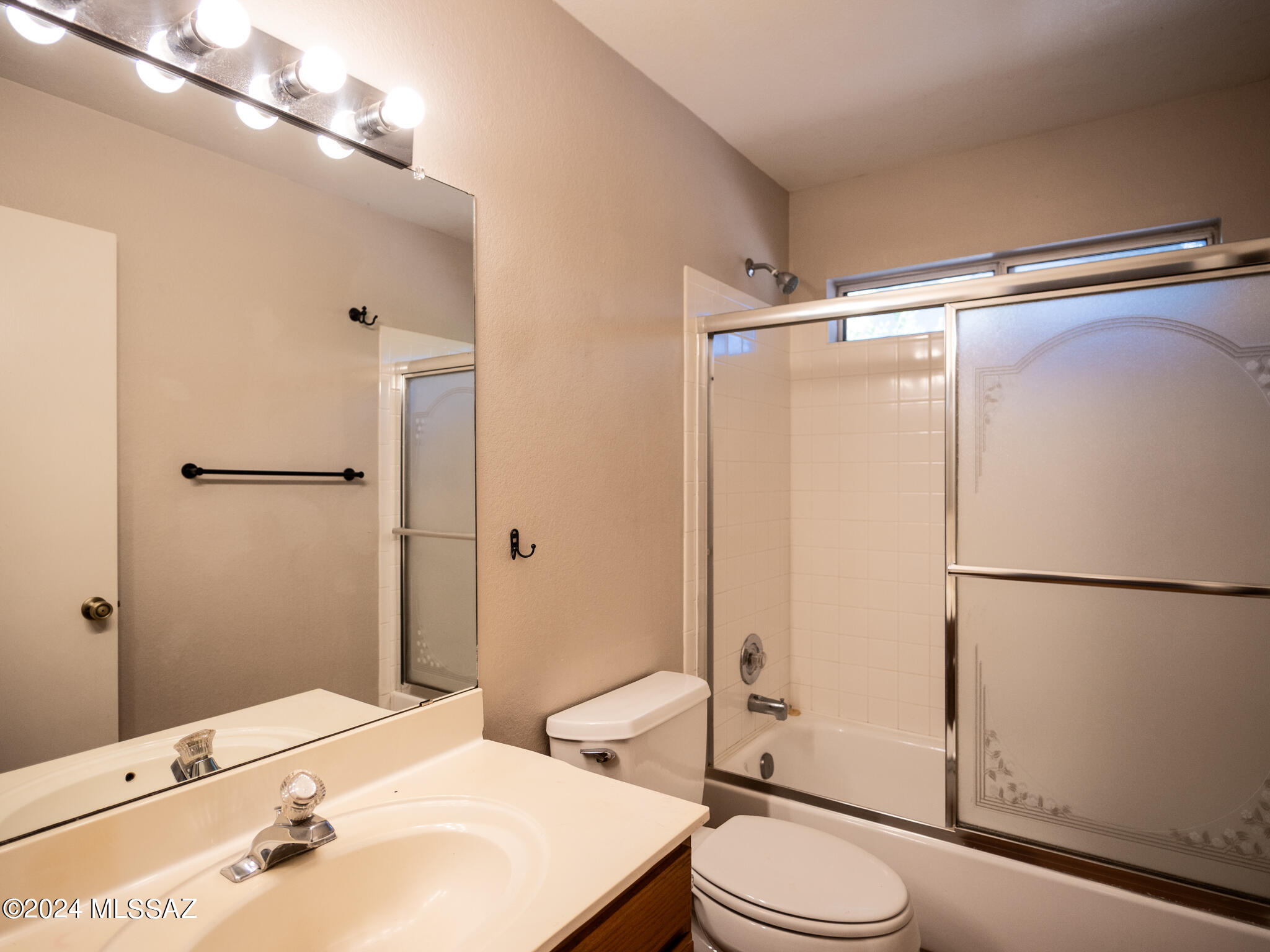 Eastwind (1-60) - Residential Lease